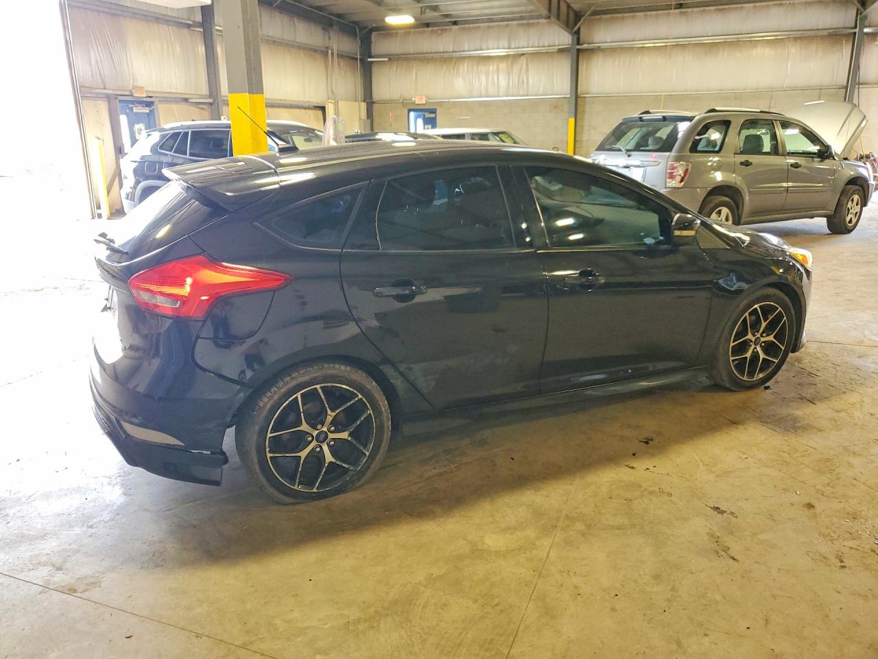2015 Ford Focus Se Черный vin: 1FADP3K27FL215966