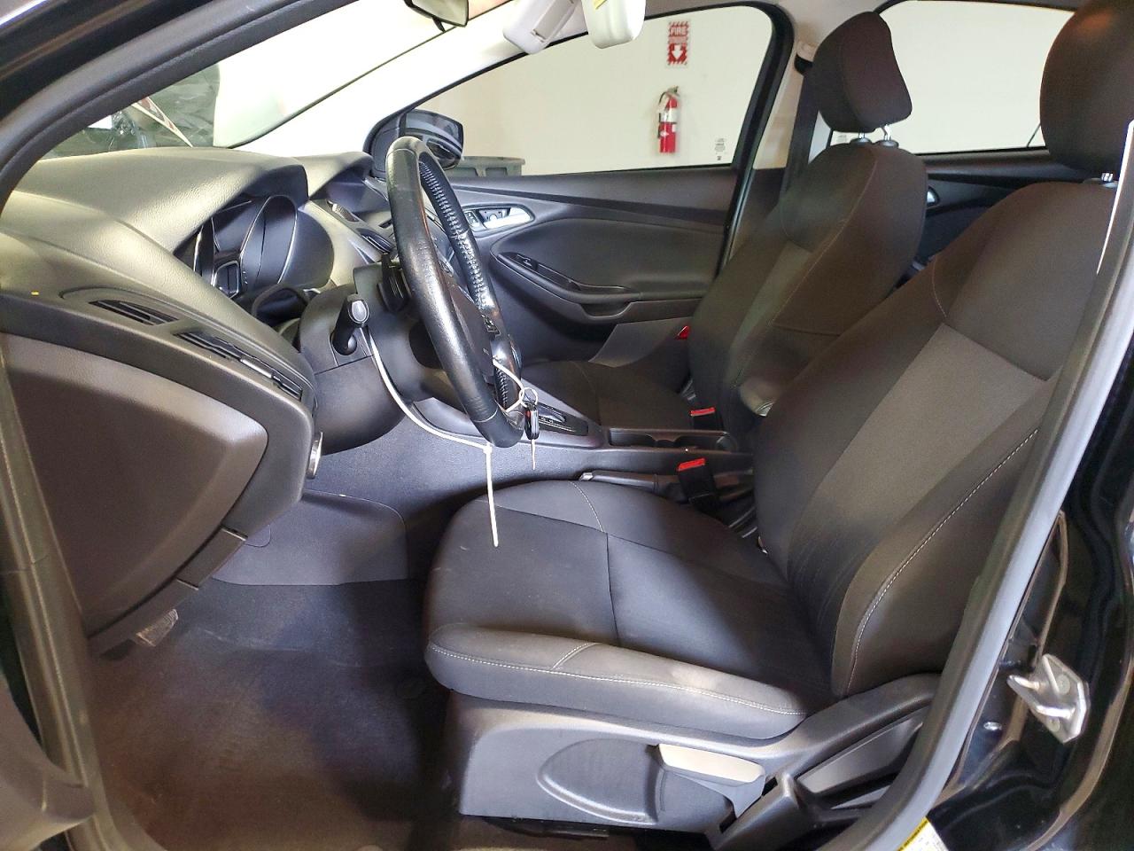 2015 Ford Focus Se Черный vin: 1FADP3K27FL215966