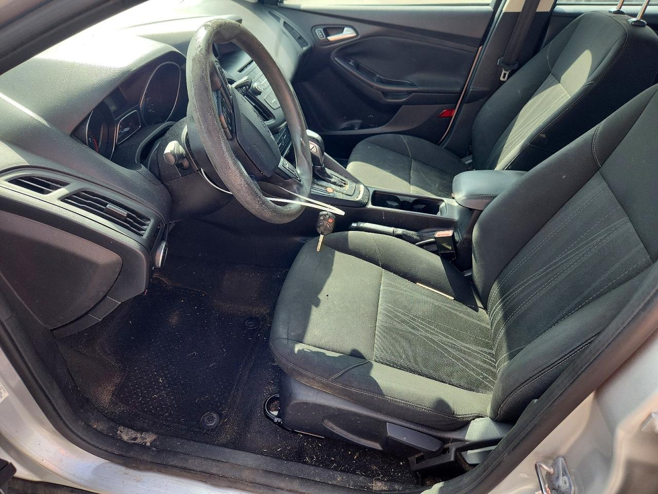 2015 Ford Focus Se Silver vin: 1FADP3K27FL222772