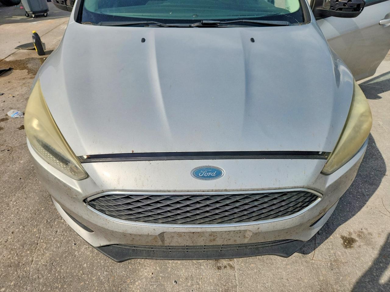 2015 Ford Focus Se Silver vin: 1FADP3K27FL222772