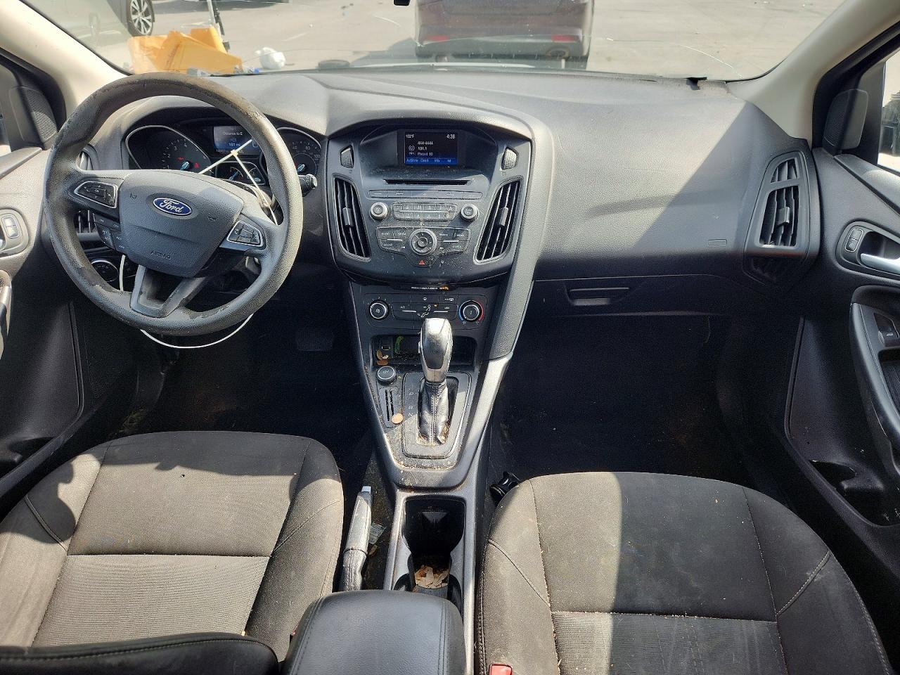 2015 Ford Focus Se Silver vin: 1FADP3K27FL222772