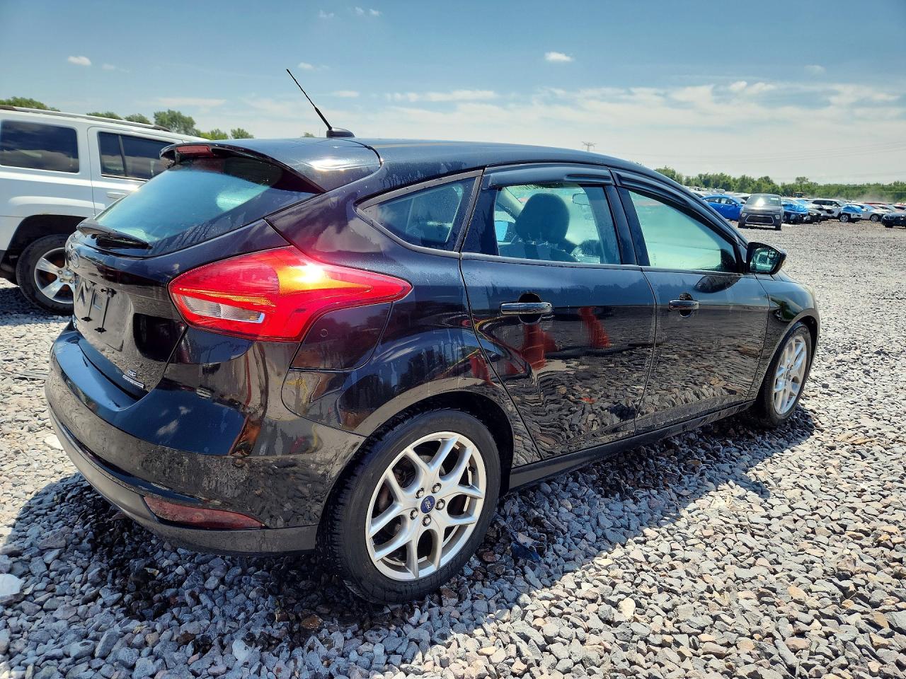 2015 Ford Focus Se Black vin: 1FADP3K27FL238986