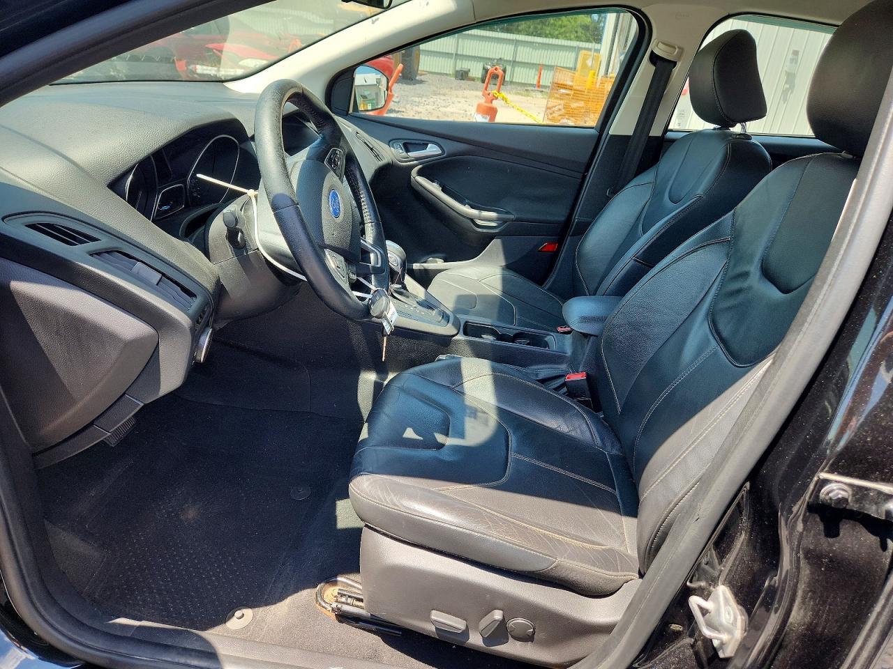 2015 Ford Focus Se Black vin: 1FADP3K27FL238986