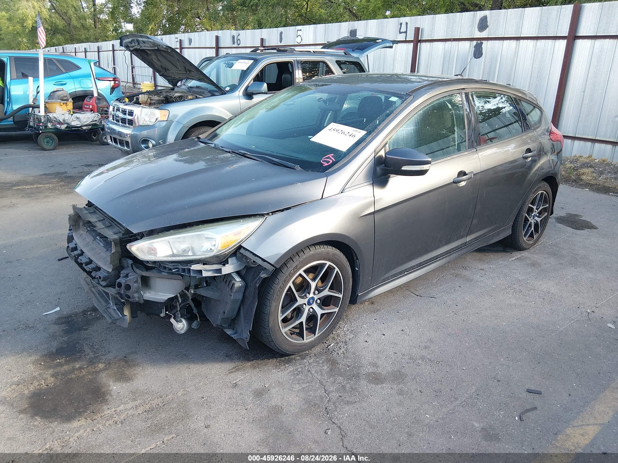 2015 Ford Focus Se Gray vin: 1FADP3K27FL248756