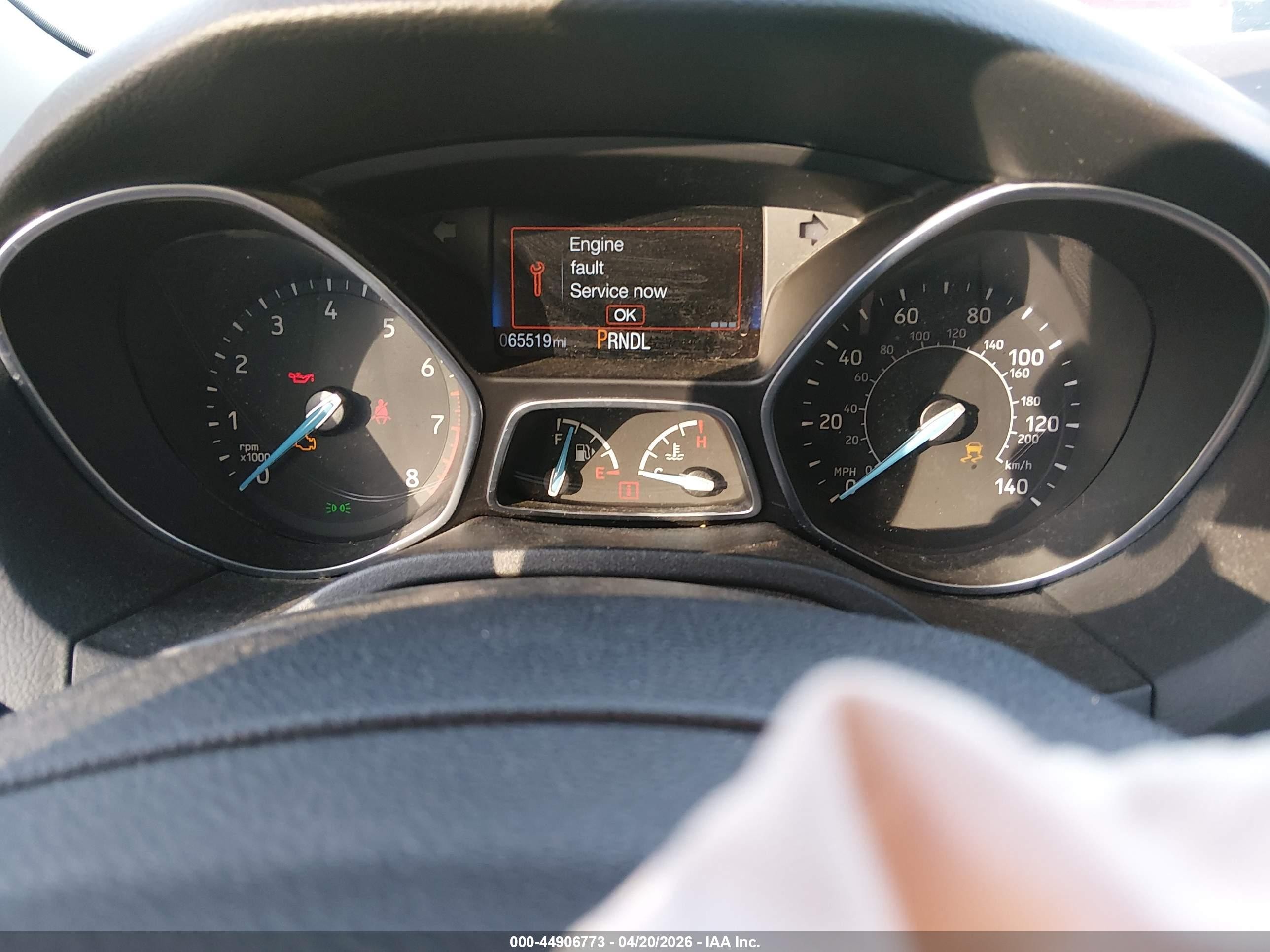 2015 Ford Focus Se Champagne vin: 1FADP3K27FL256596