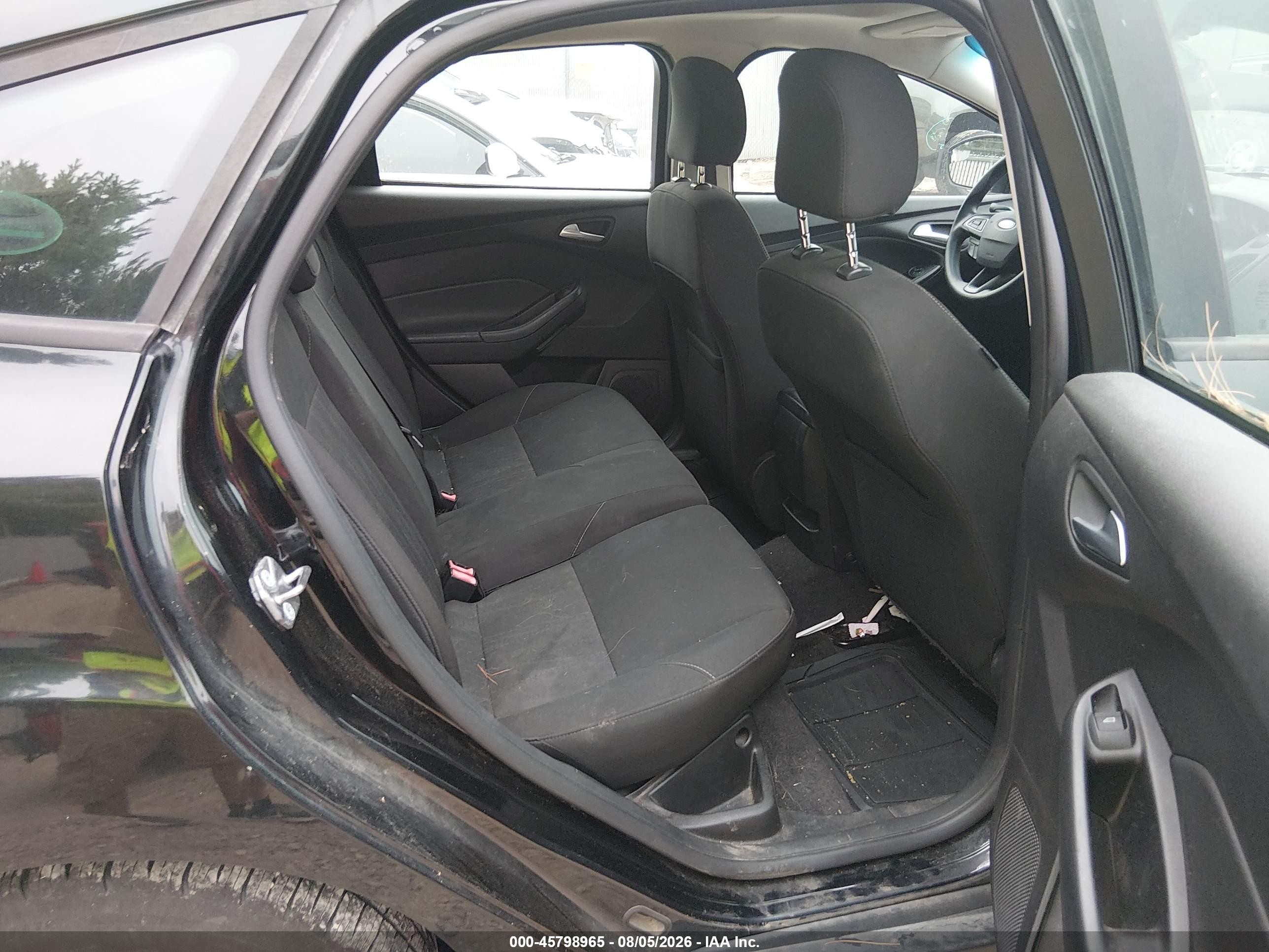 2015 Ford Focus Se Black vin: 1FADP3K27FL263340