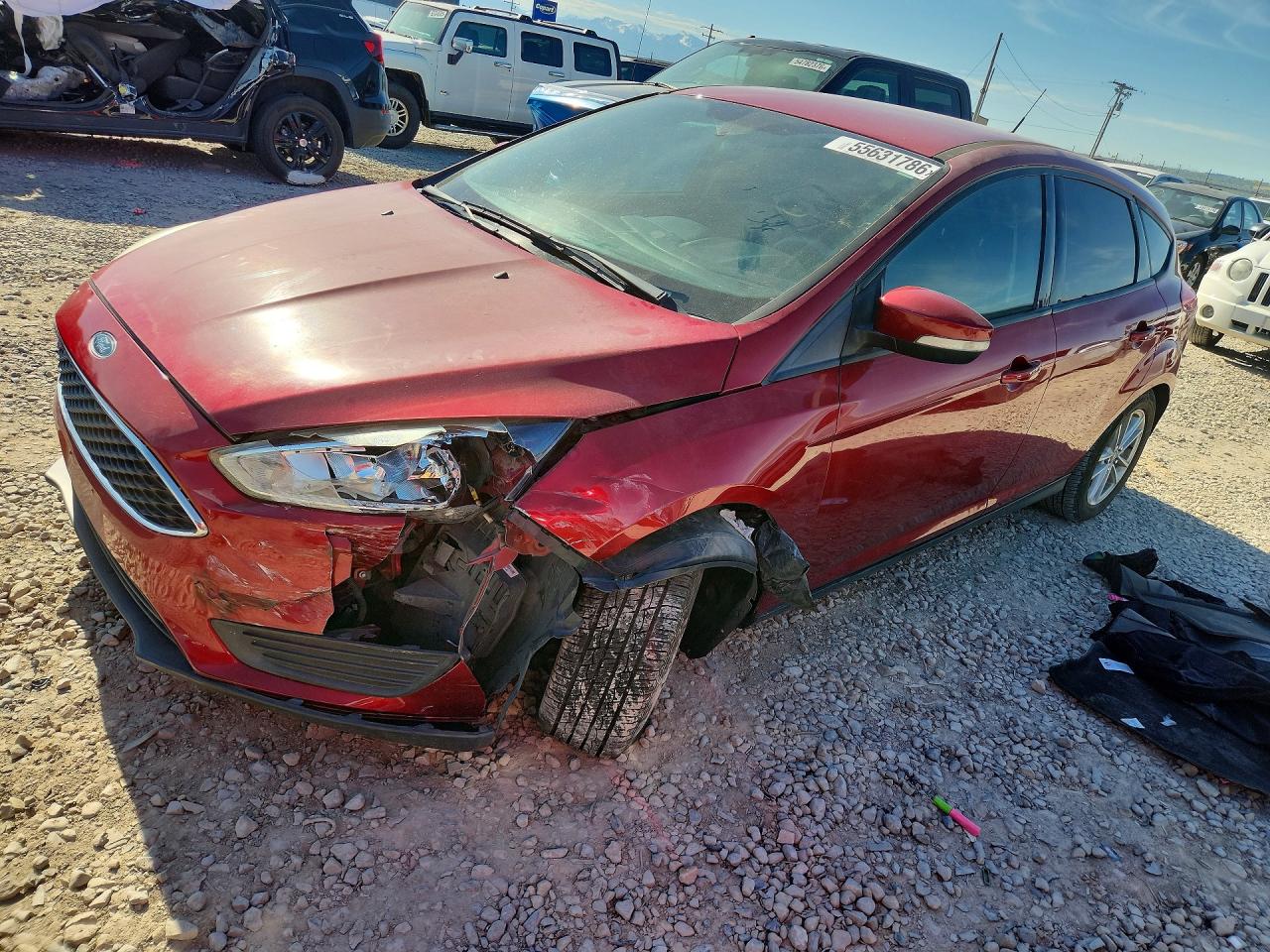 2015 Ford Focus Se Красный vin: 1FADP3K27FL293910