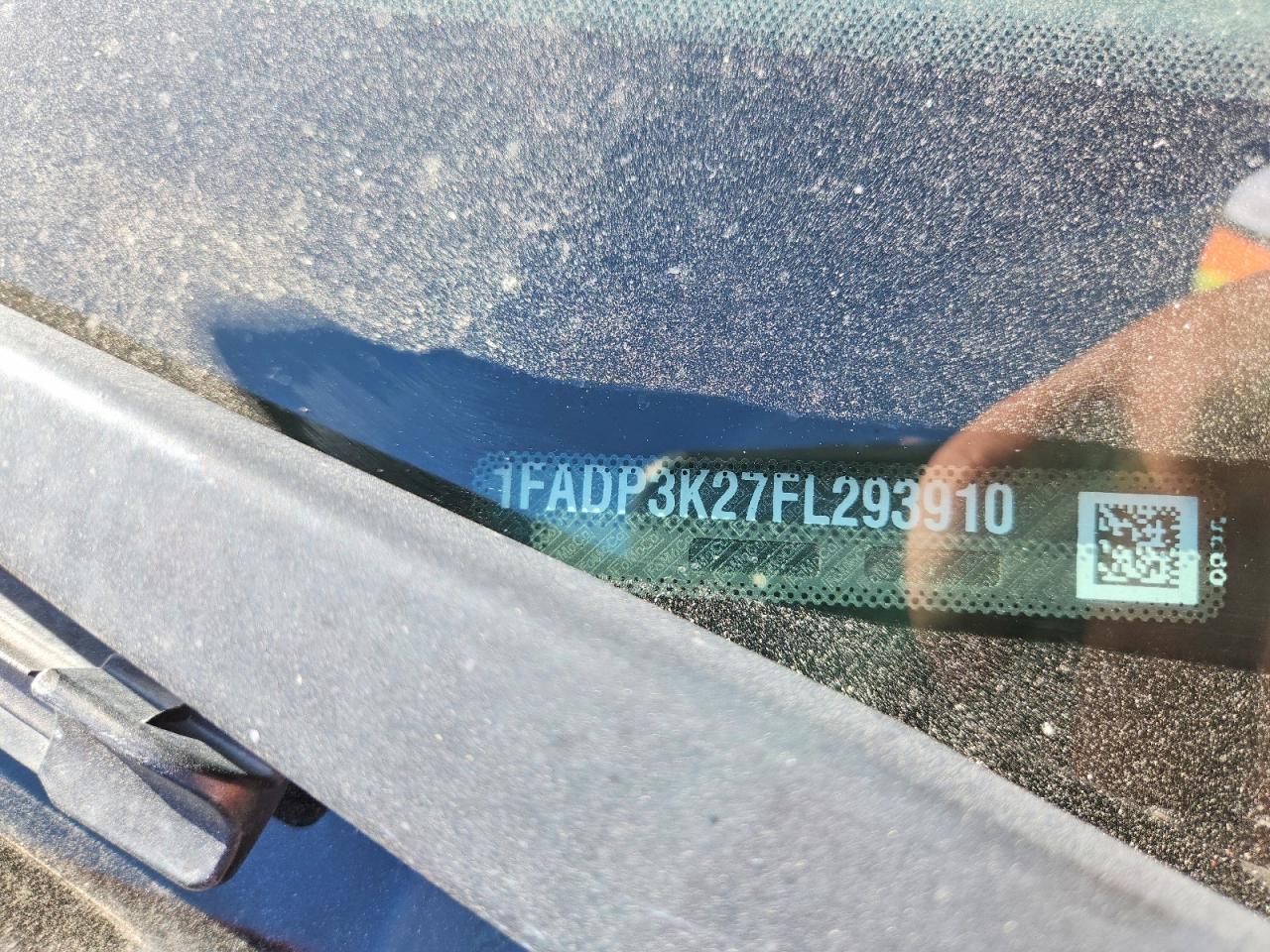 2015 Ford Focus Se Красный vin: 1FADP3K27FL293910