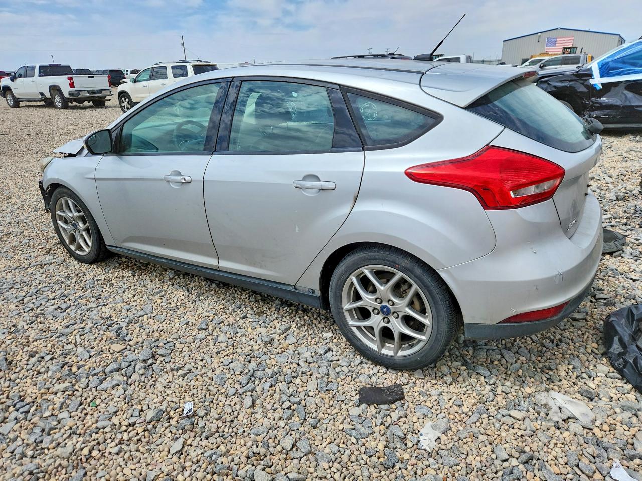 2015 Ford Focus Se Silver vin: 1FADP3K27FL319311