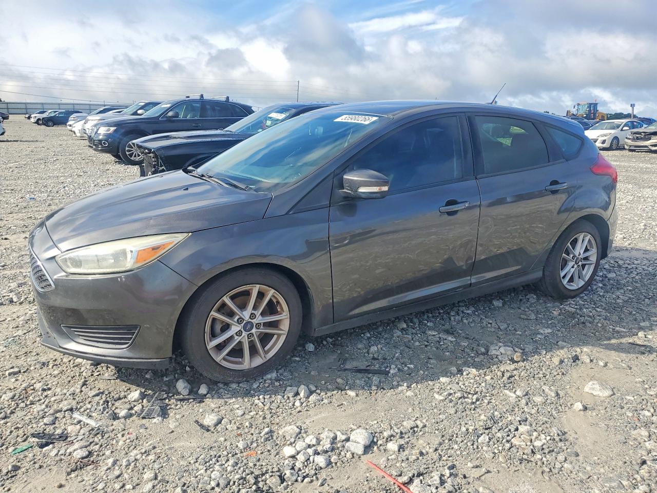 2015 Ford Focus Se Серый vin: 1FADP3K27FL328736