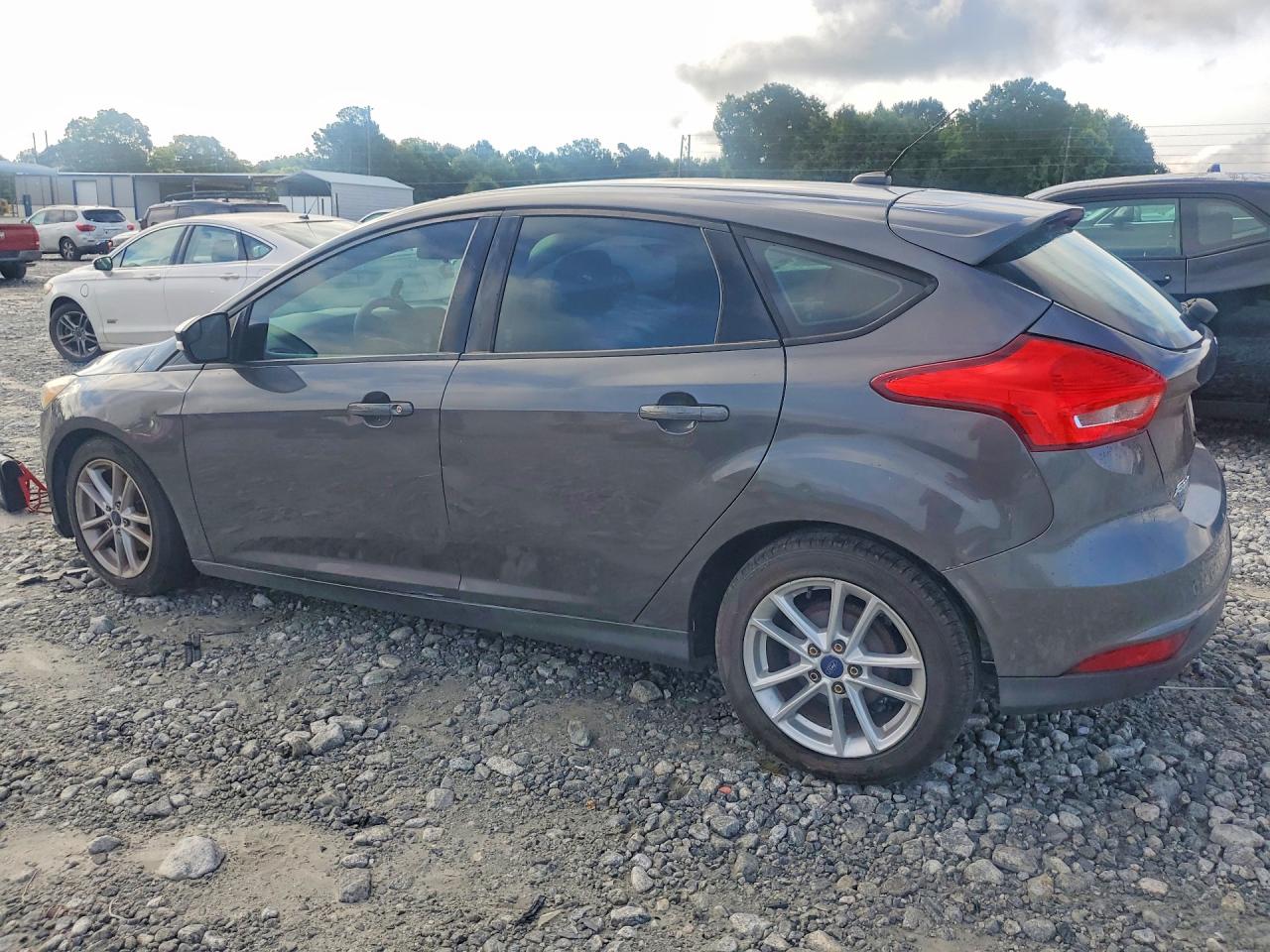2015 Ford Focus Se Gray vin: 1FADP3K27FL328736