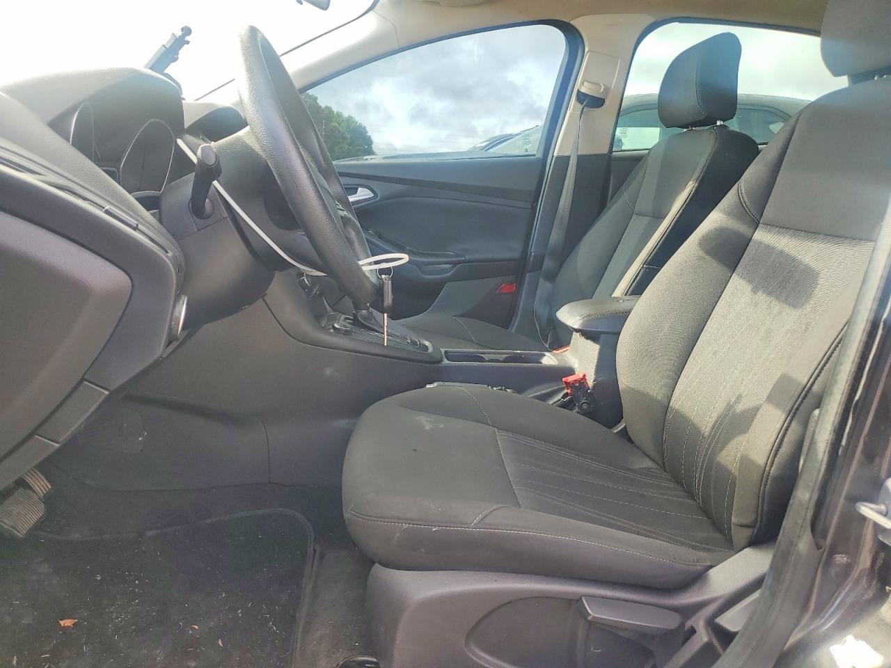 2015 Ford Focus Se Gray vin: 1FADP3K27FL328736