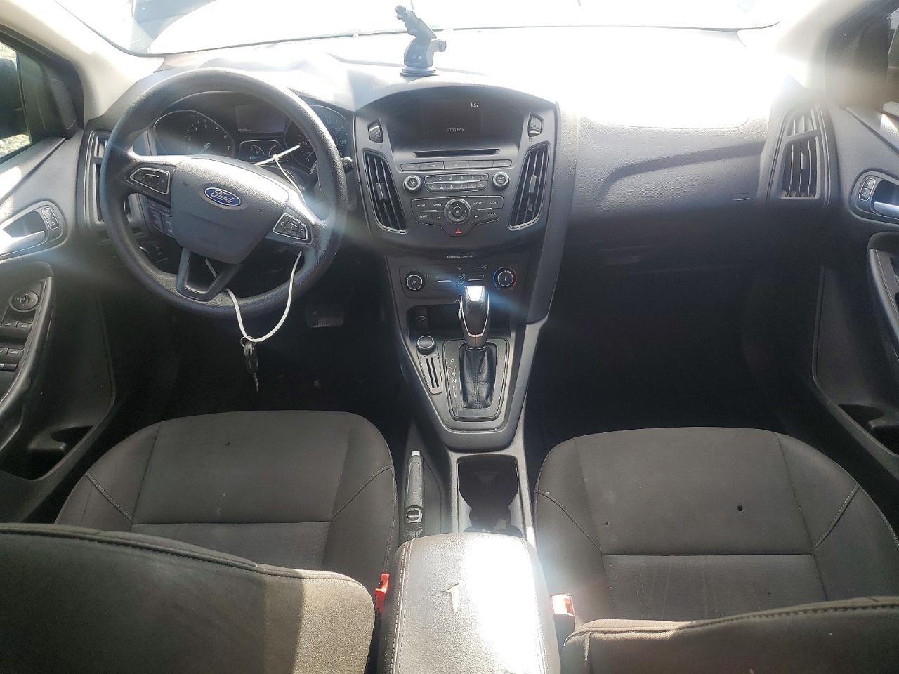 2015 Ford Focus Se Gray vin: 1FADP3K27FL328736