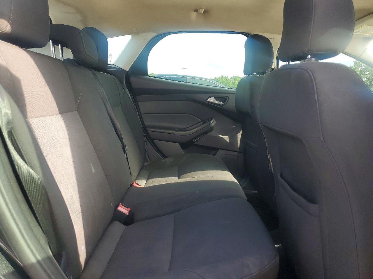 2015 Ford Focus Se Gray vin: 1FADP3K27FL328736