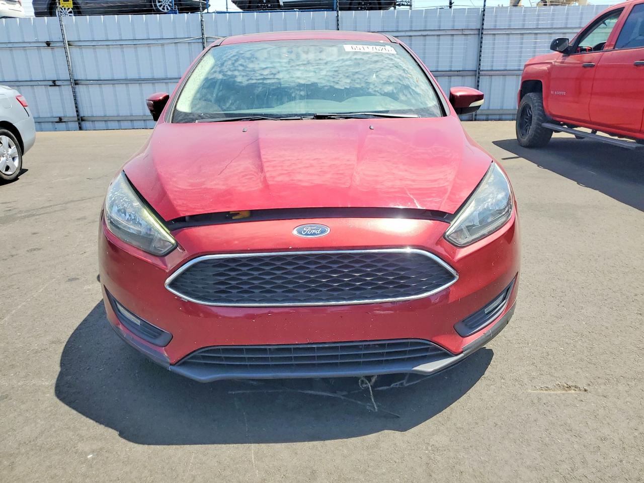 2015 Ford Focus Se Red vin: 1FADP3K27FL336707
