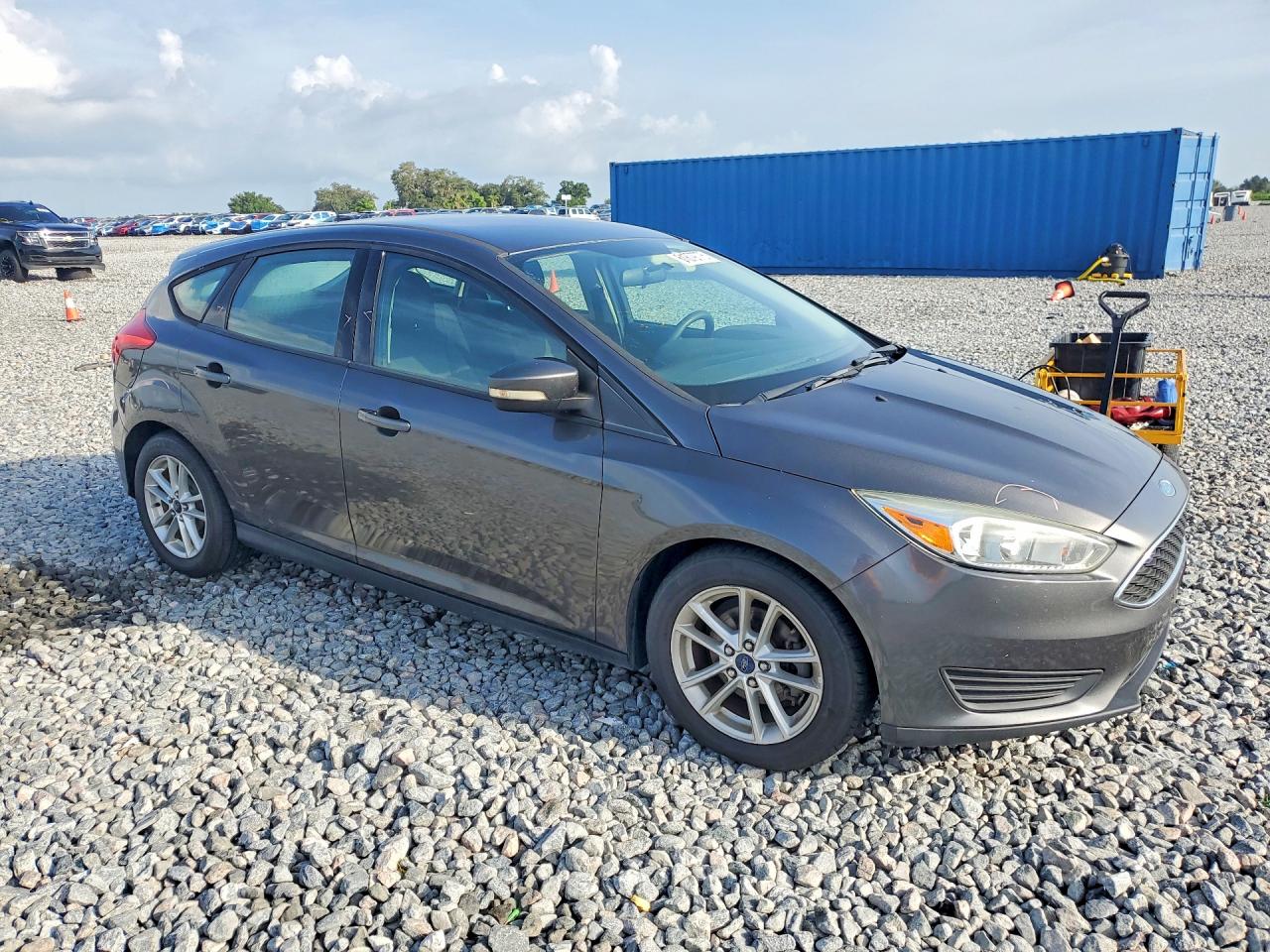 2015 Ford Focus Se Gray vin: 1FADP3K27FL365978