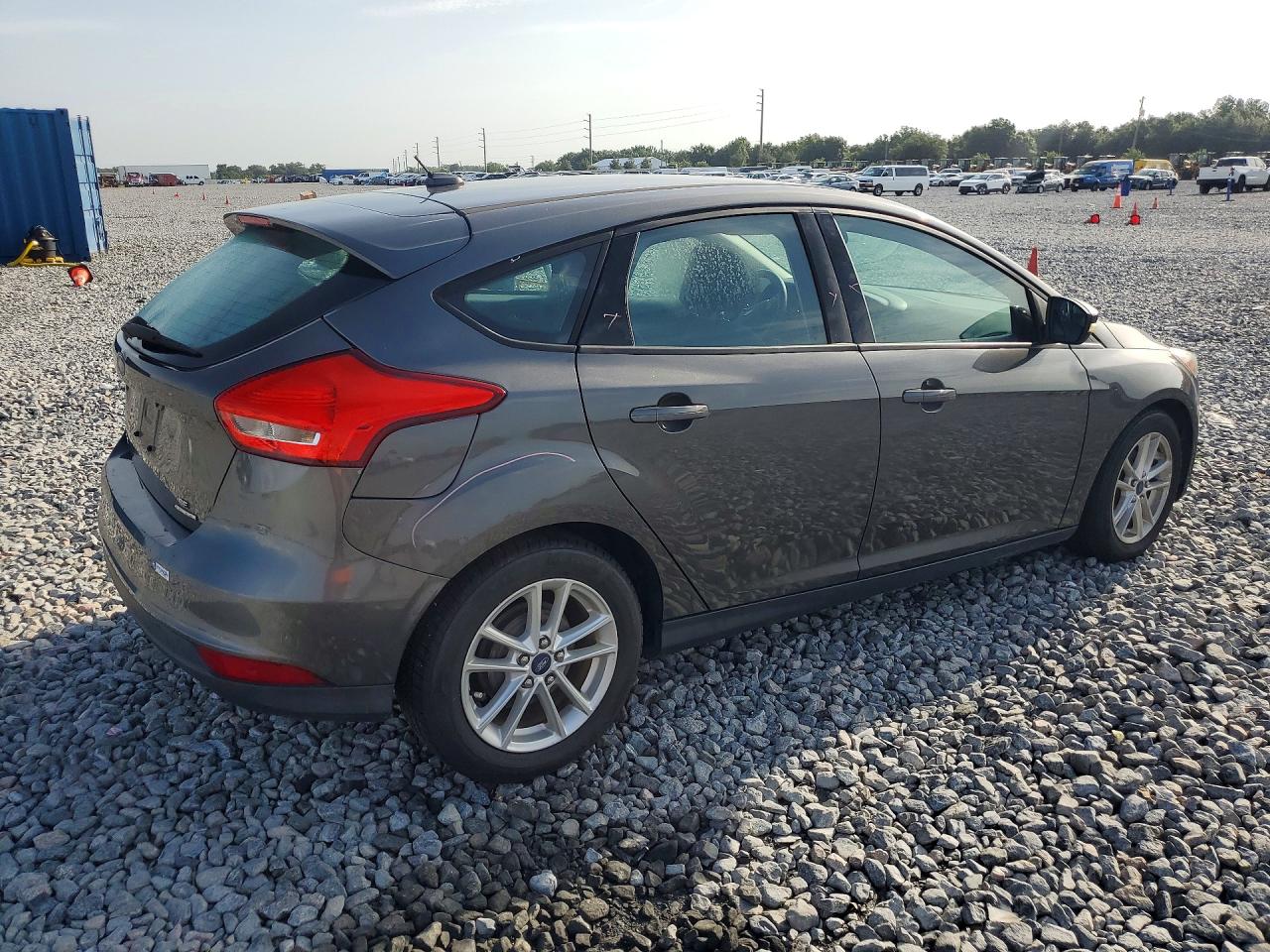 2015 Ford Focus Se Gray vin: 1FADP3K27FL365978