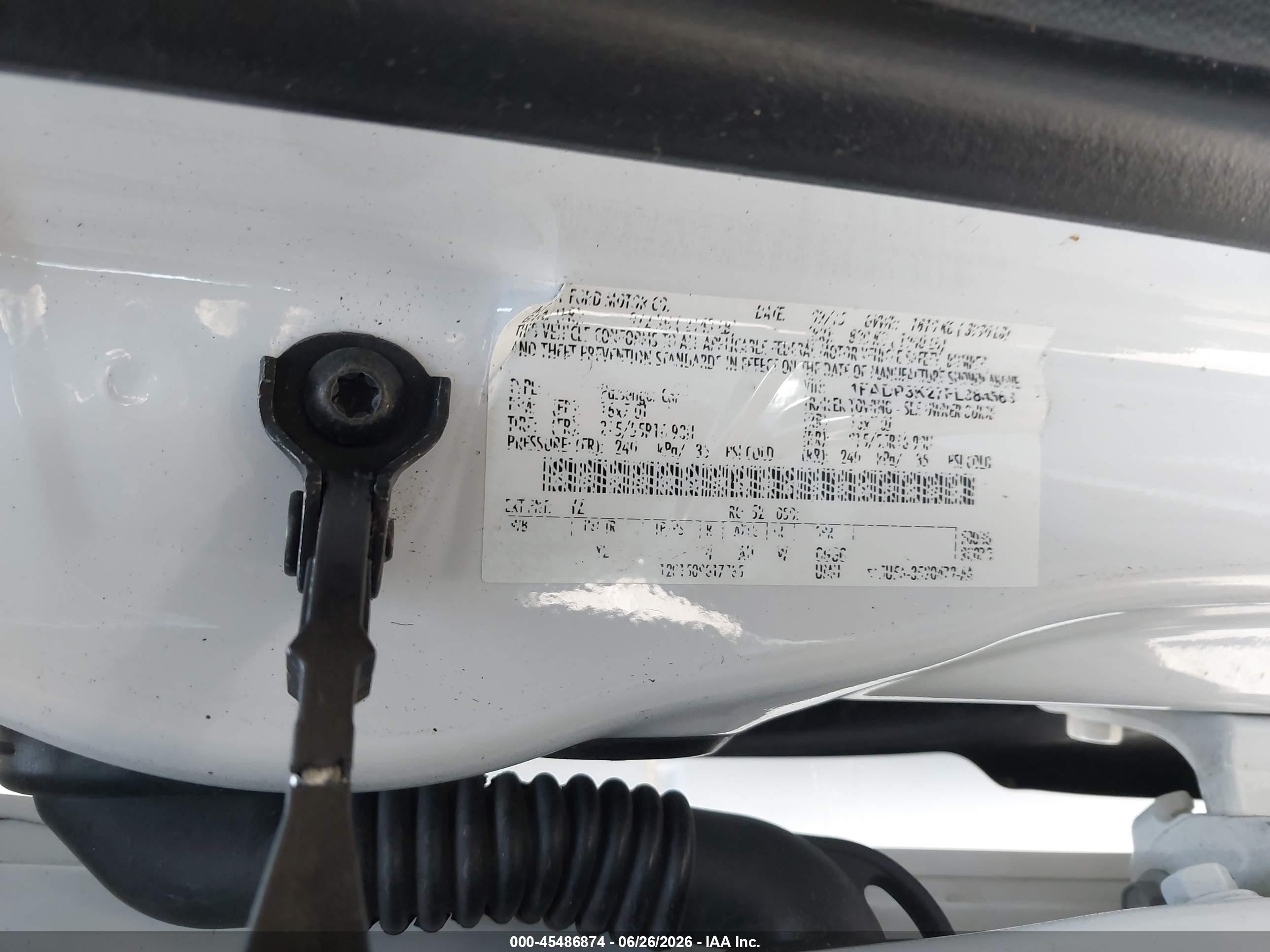 2015 Ford Focus Se White vin: 1FADP3K27FL384563