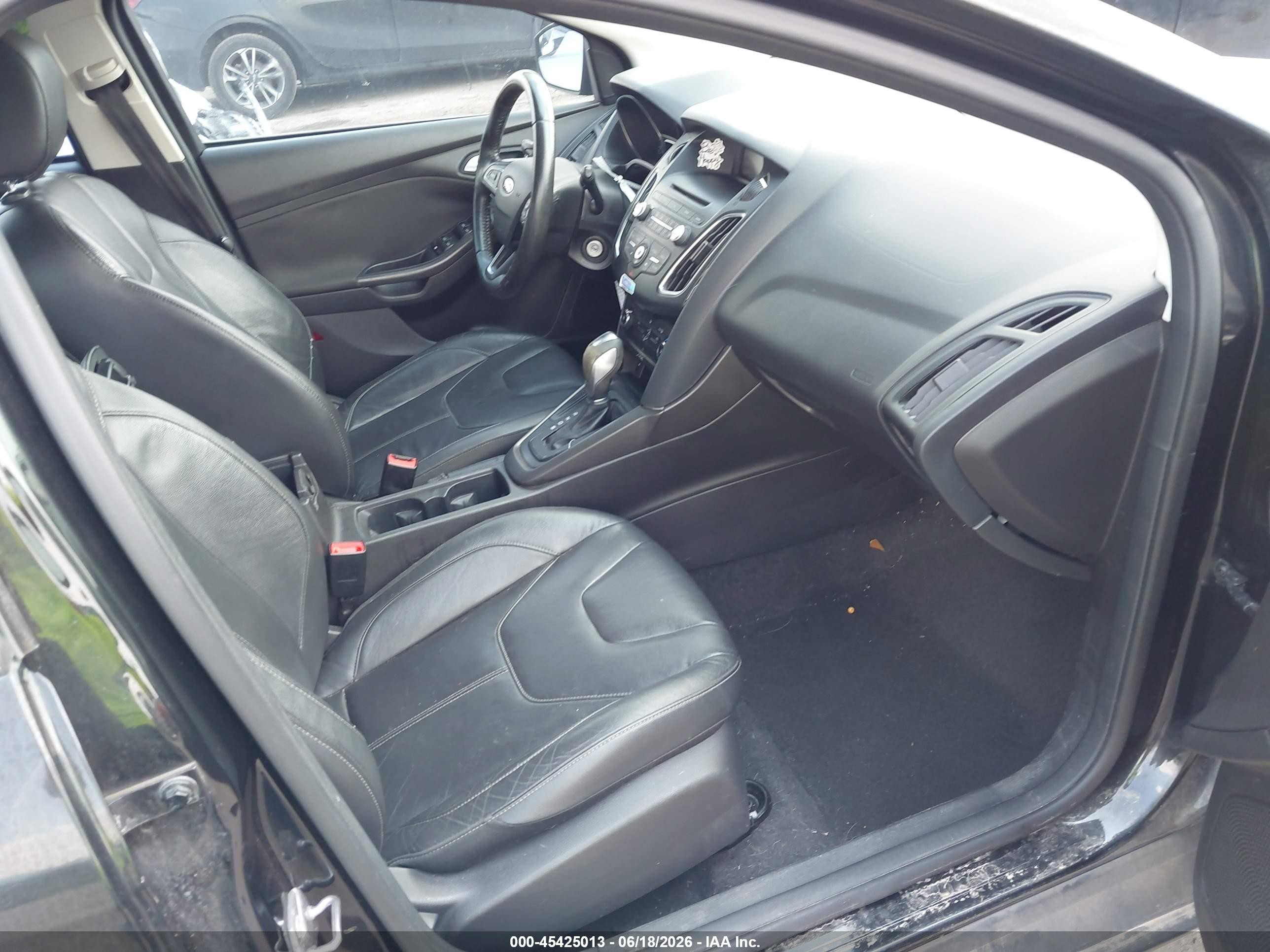 2015 Ford Focus Se Black vin: 1FADP3K27FL386863