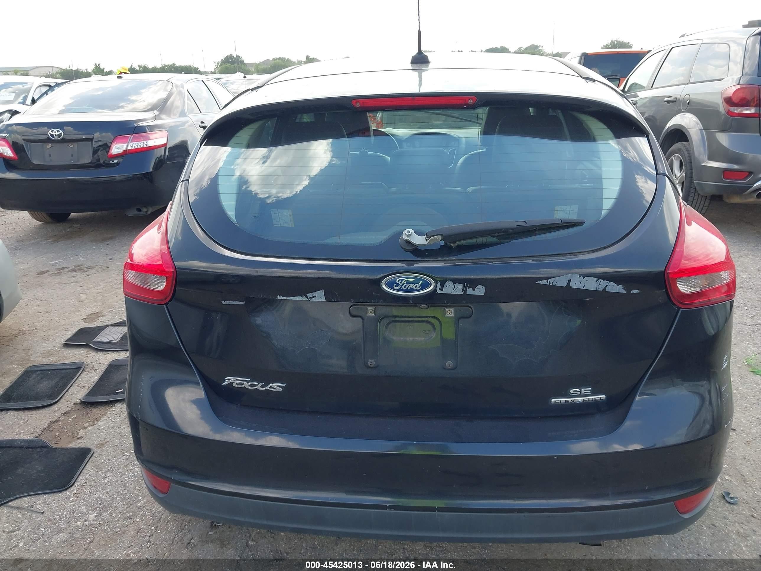 2015 Ford Focus Se Black vin: 1FADP3K27FL386863