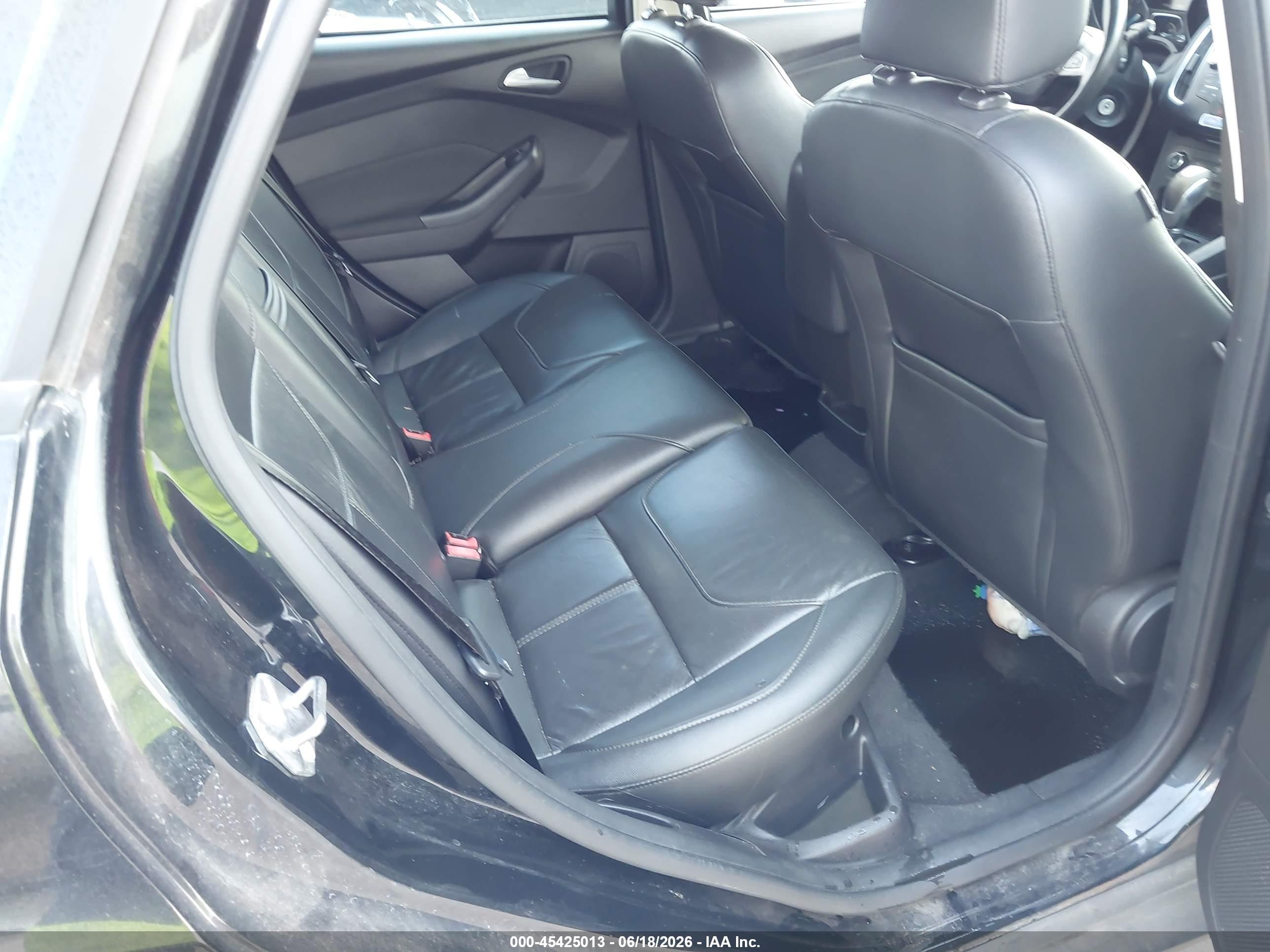 2015 Ford Focus Se Black vin: 1FADP3K27FL386863