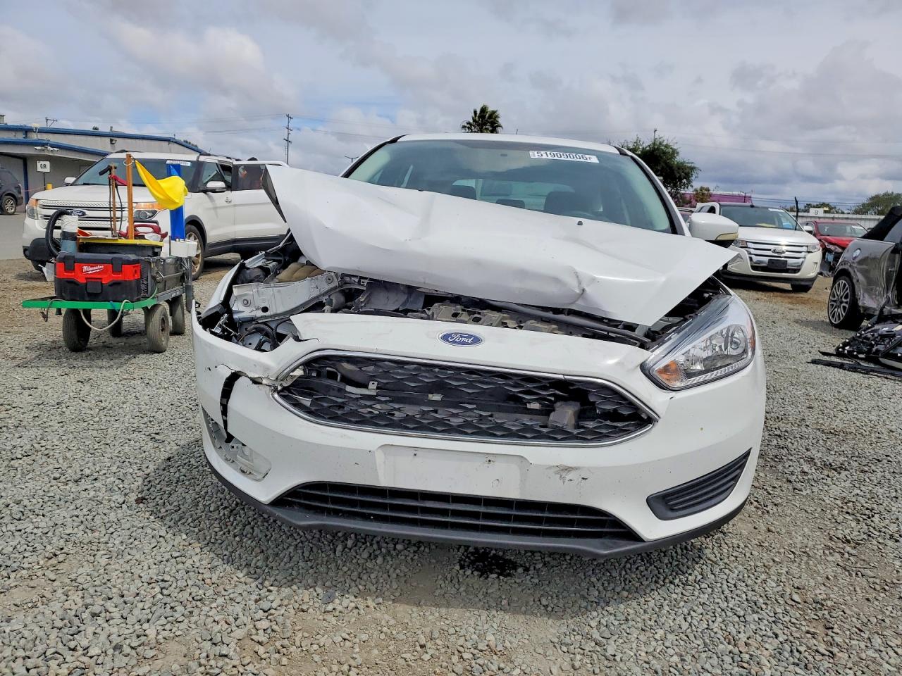 2016 Ford Focus Se Белый vin: 1FADP3K27GL284691
