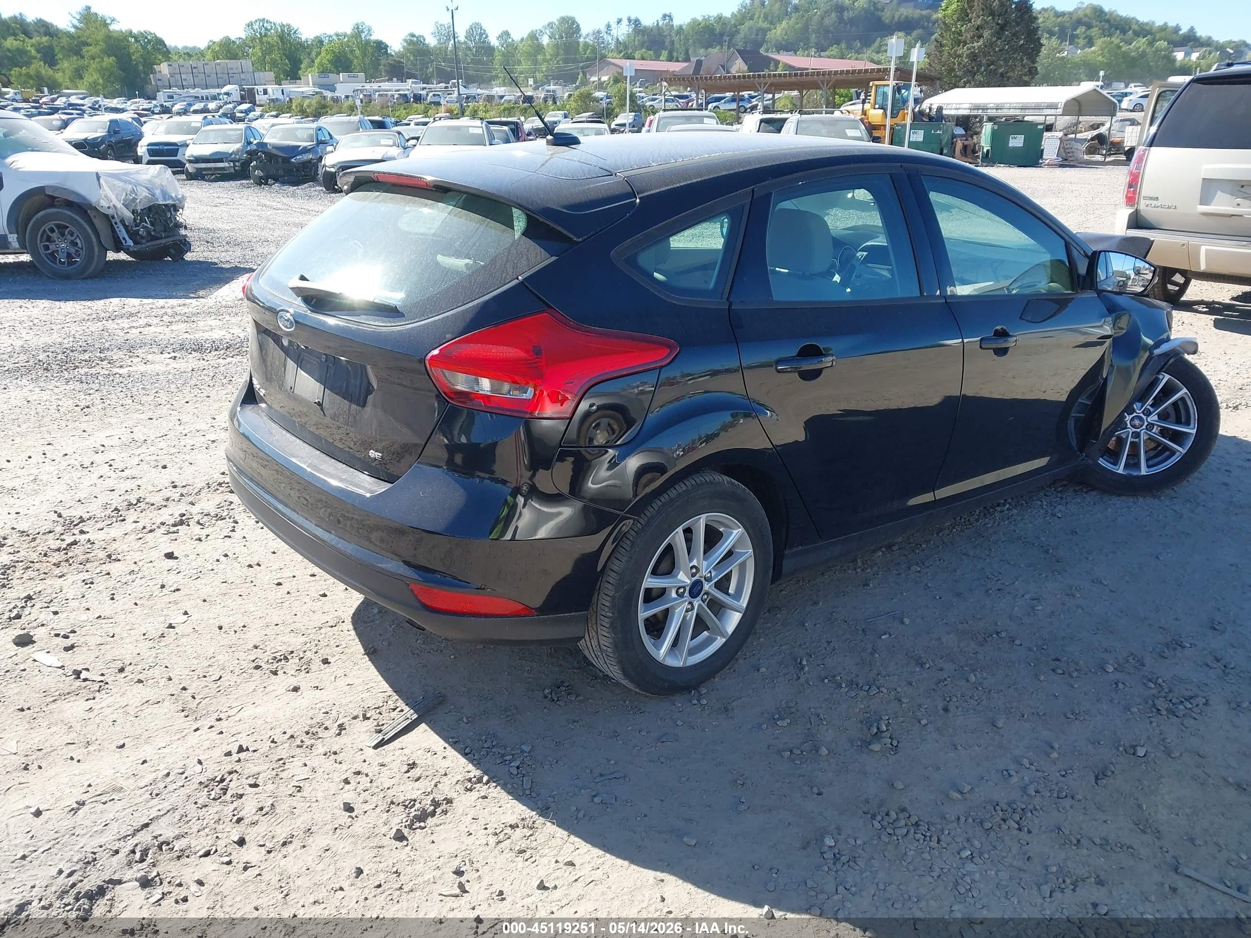 2017 Ford Focus Se Black vin: 1FADP3K27HL338282