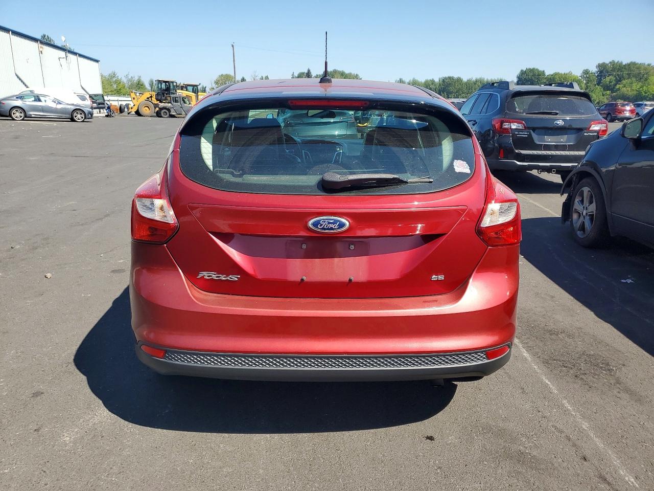 2013 Ford Focus Se Red vin: 1FADP3K28DL117218