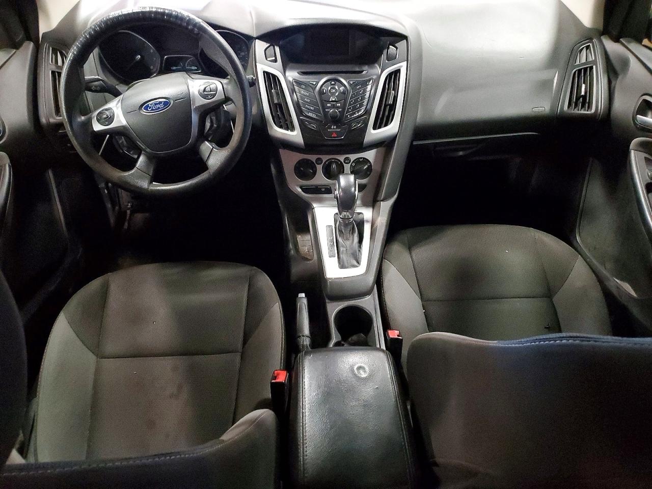 2013 Ford Focus Se Red vin: 1FADP3K28DL117719
