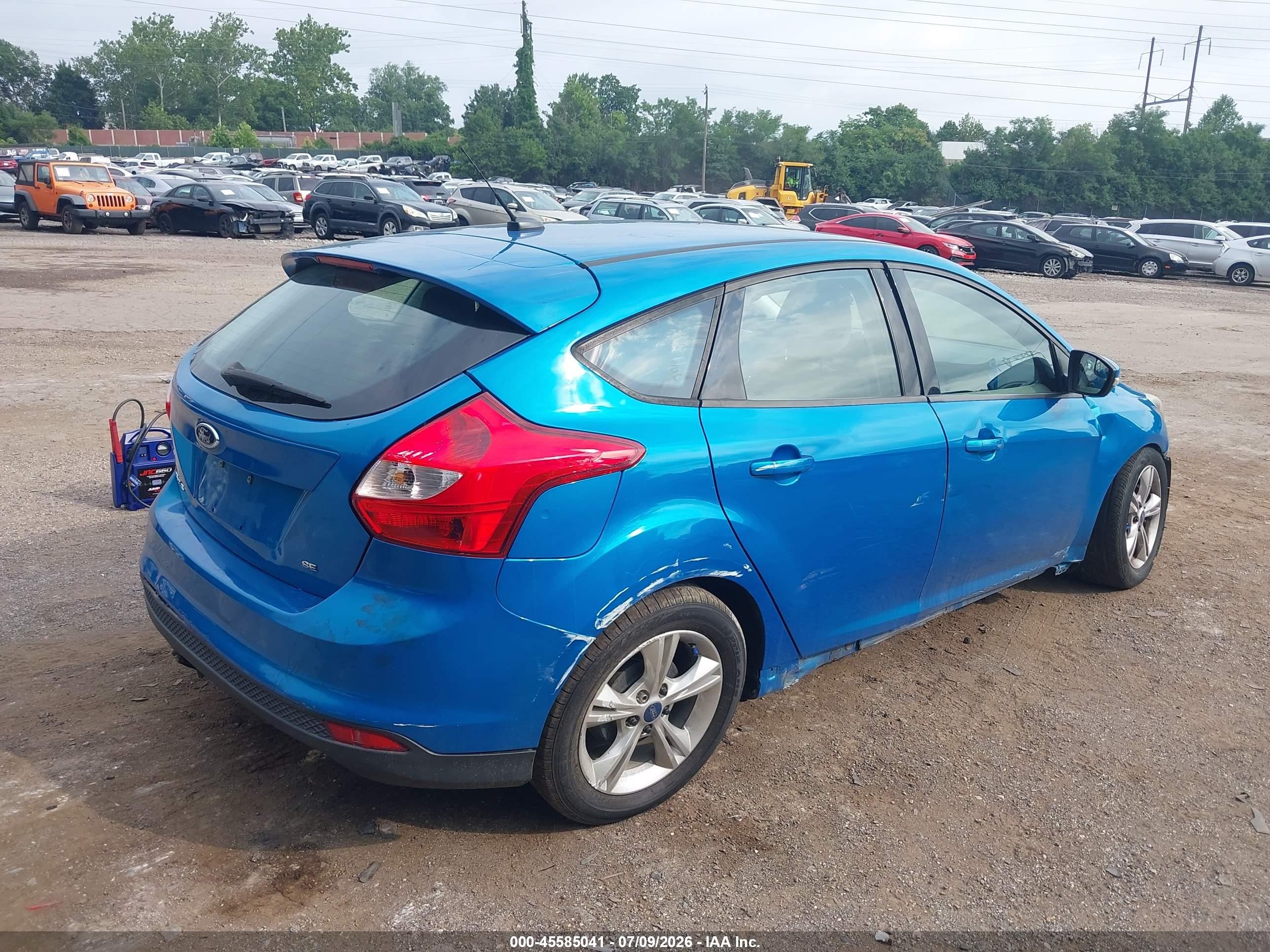 2013 Ford Focus Se Blue vin: 1FADP3K28DL122337
