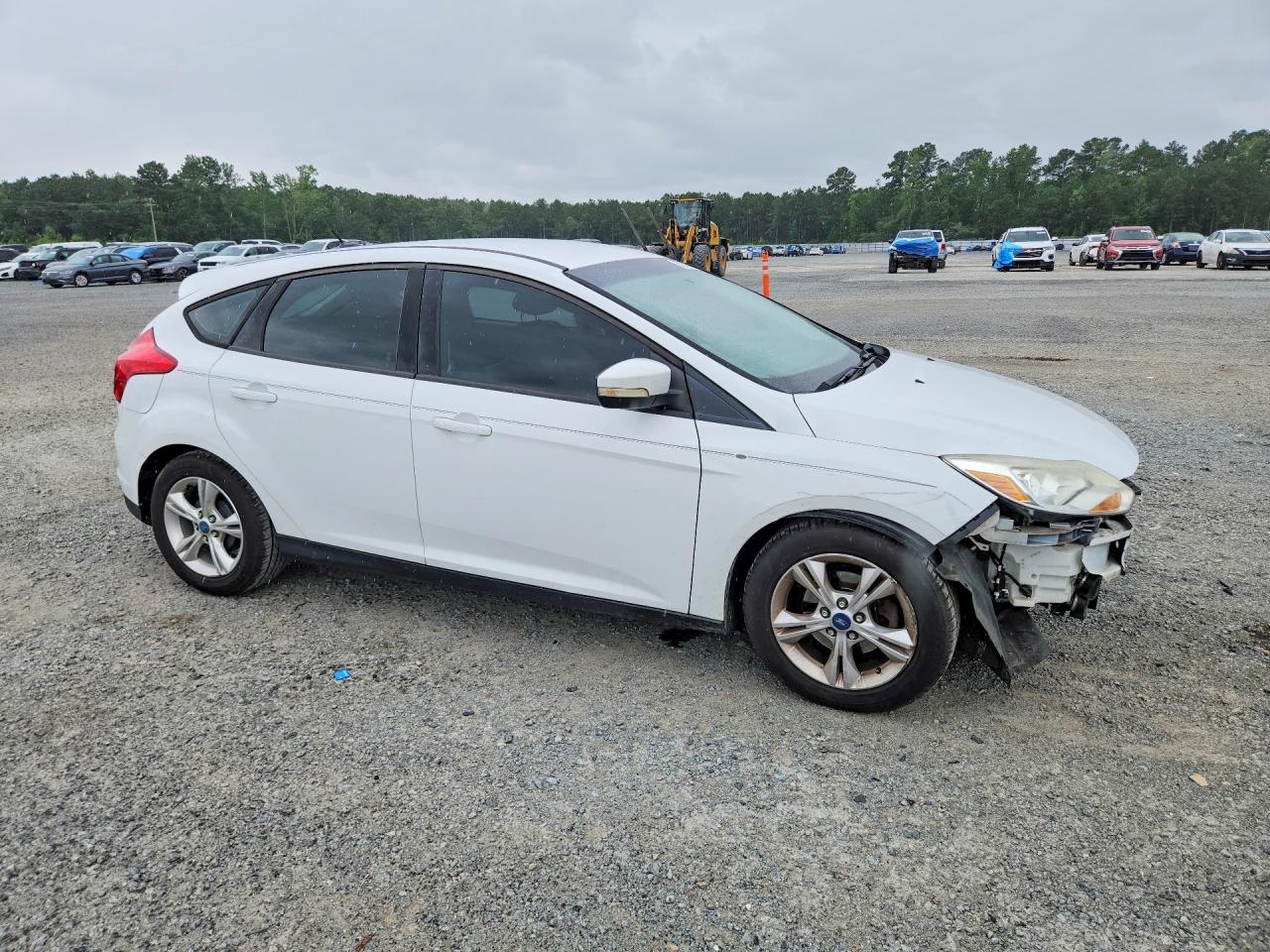 2013 Ford Focus Se White vin: 1FADP3K28DL131409