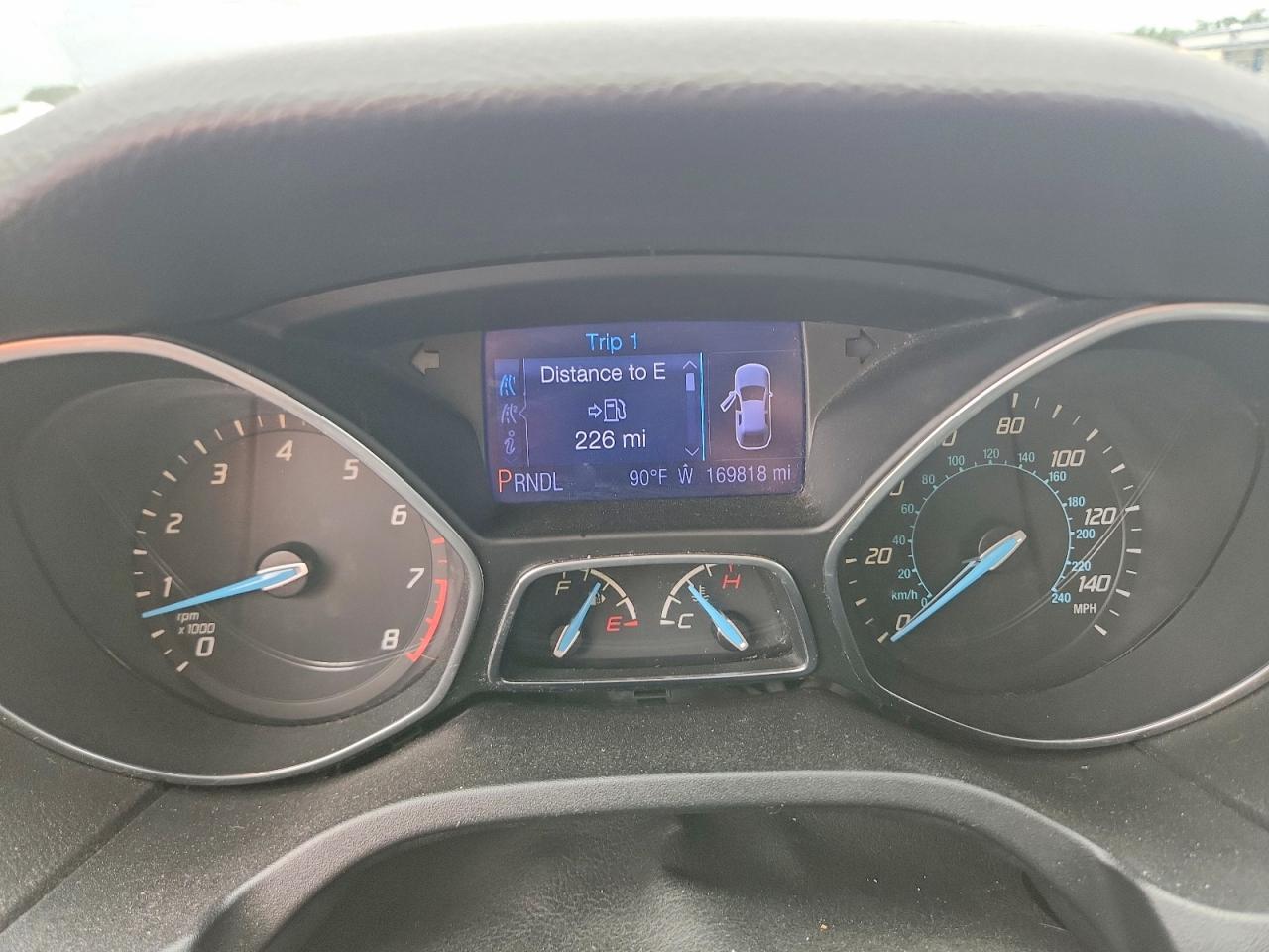 2013 Ford Focus Se White vin: 1FADP3K28DL131409