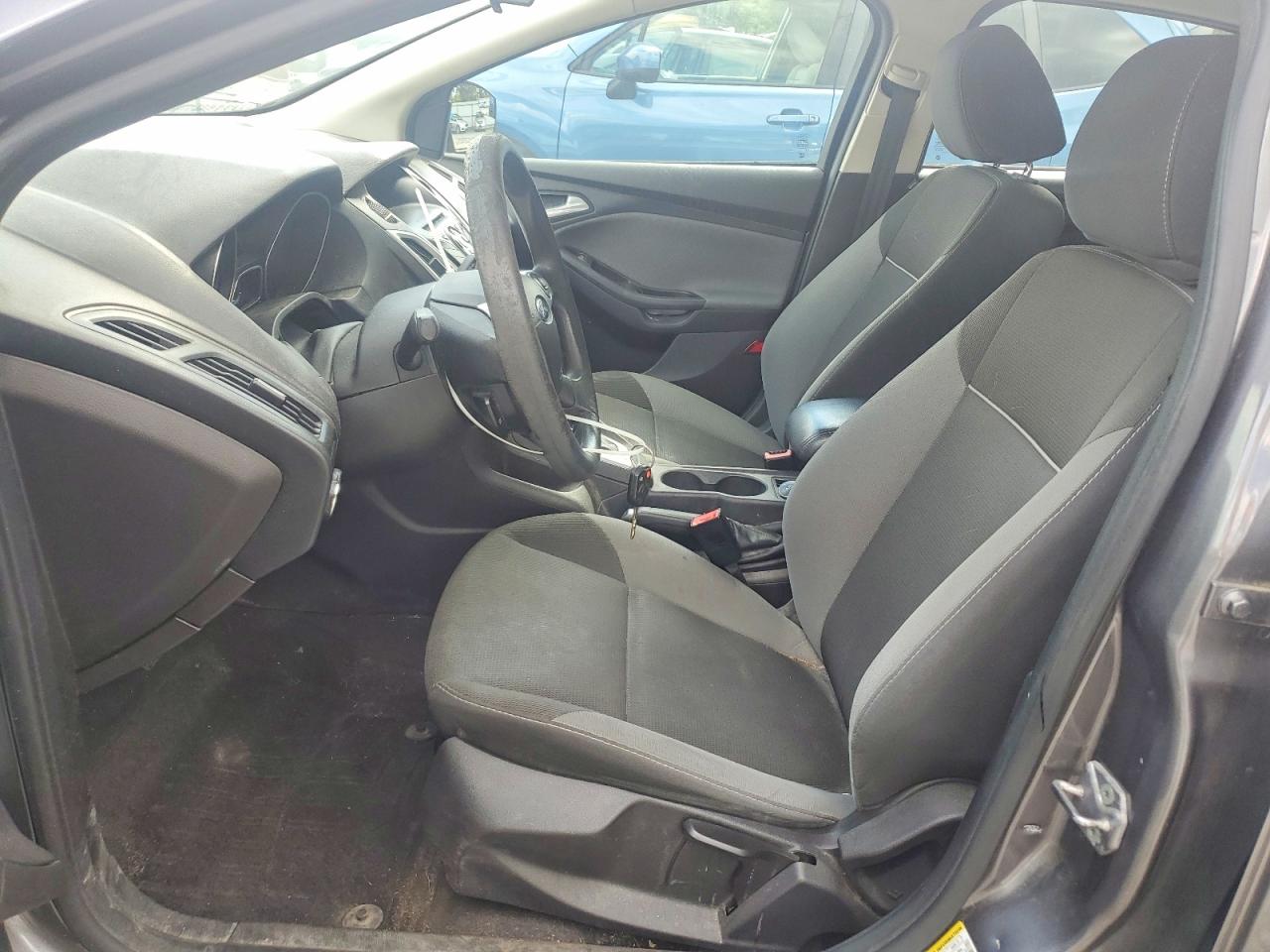 2013 Ford Focus Se Gray vin: 1FADP3K28DL139008