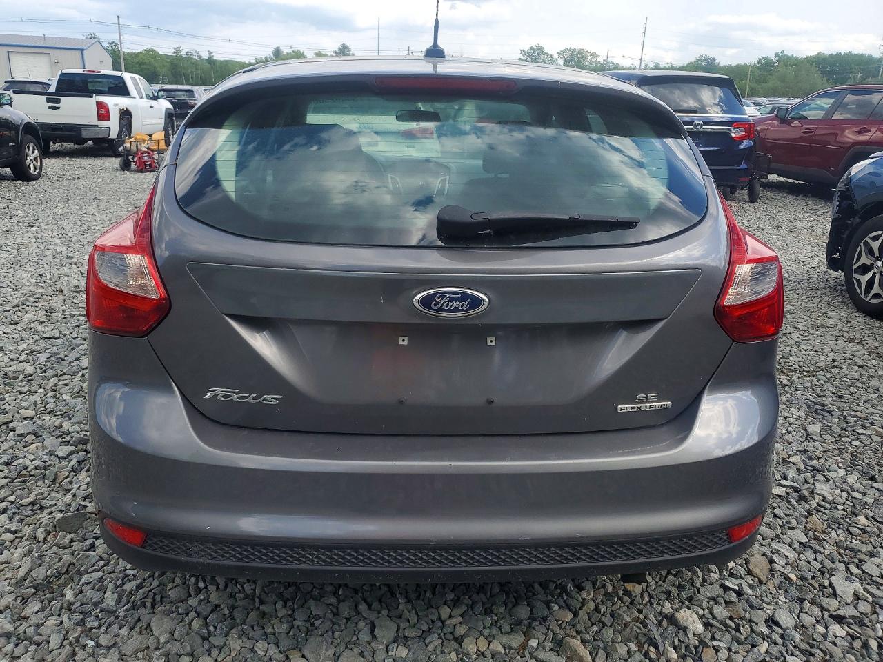 2013 Ford Focus Se Gray vin: 1FADP3K28DL139008