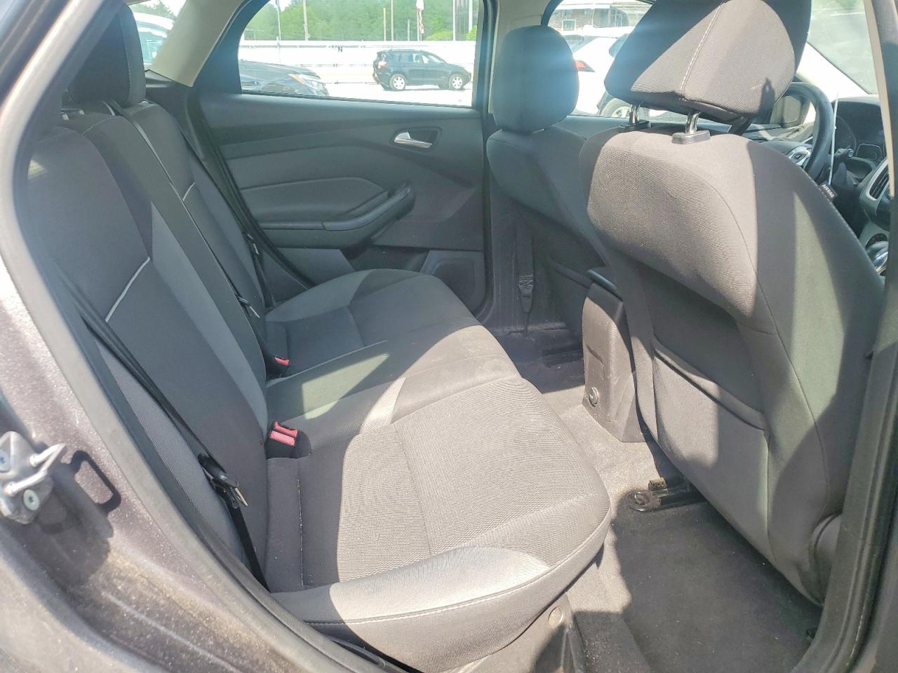 2013 Ford Focus Se Gray vin: 1FADP3K28DL139008