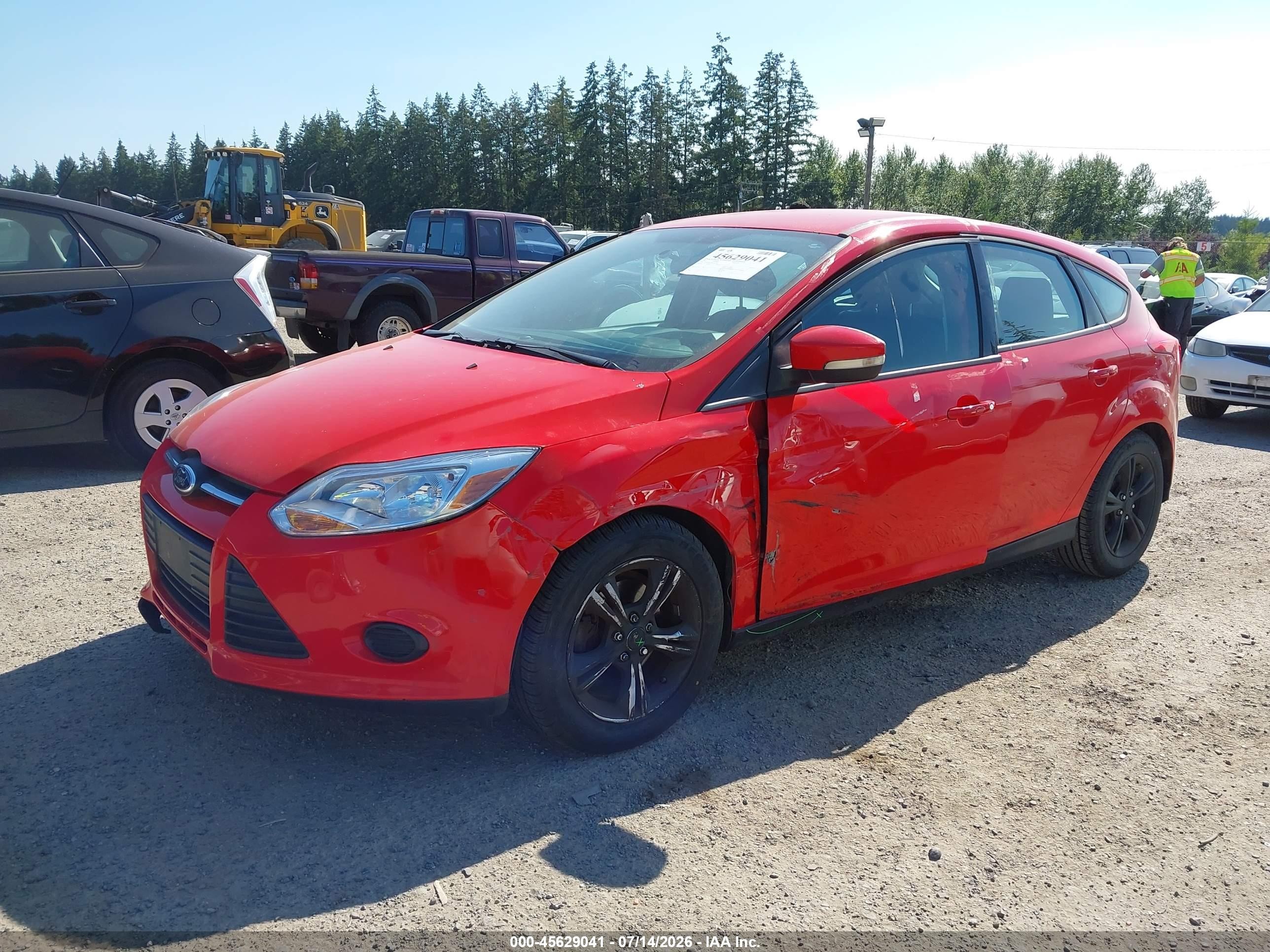 2013 Ford Focus Se Red vin: 1FADP3K28DL145536
