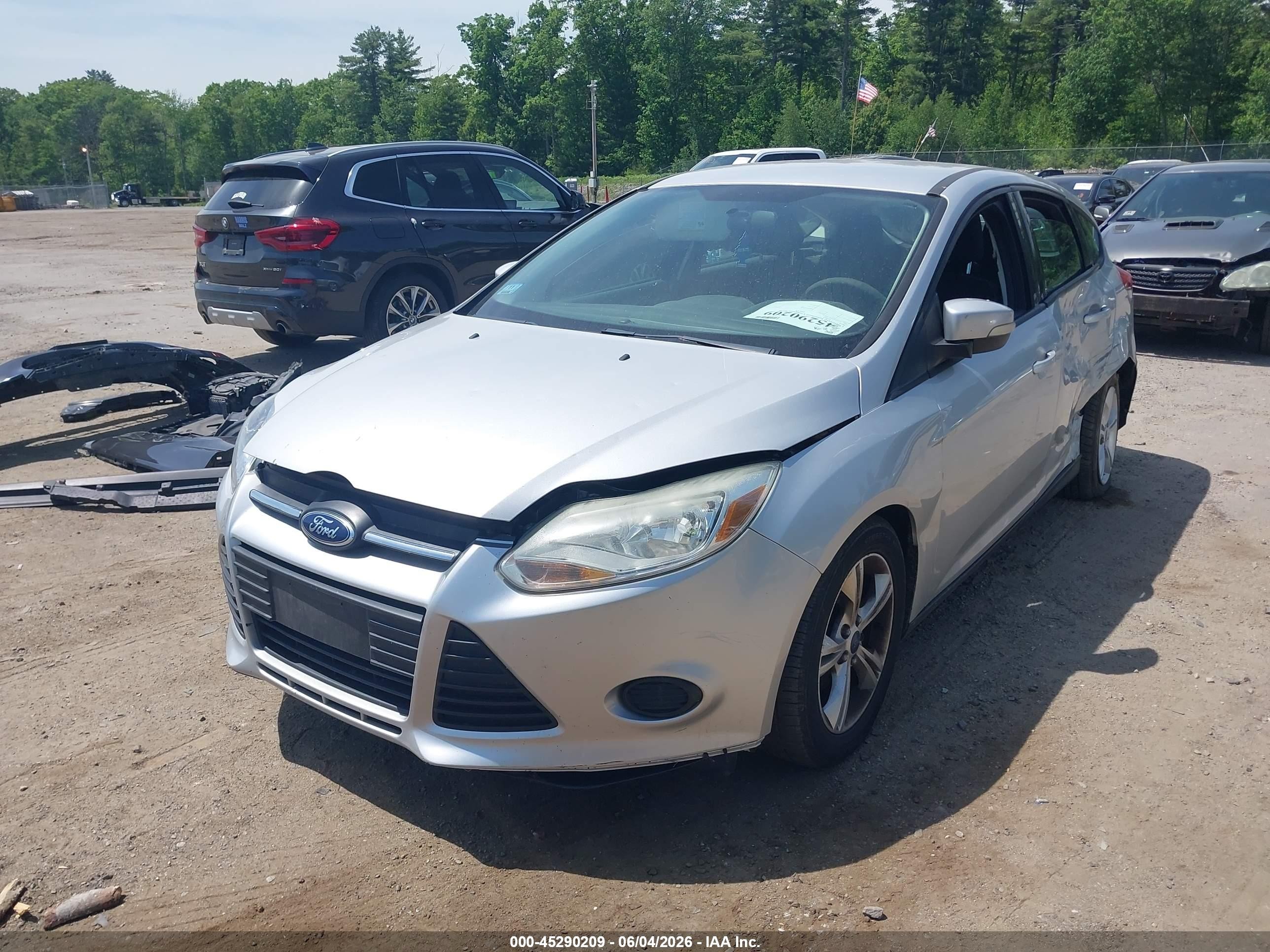 2013 Ford Focus Se Silver vin: 1FADP3K28DL159372