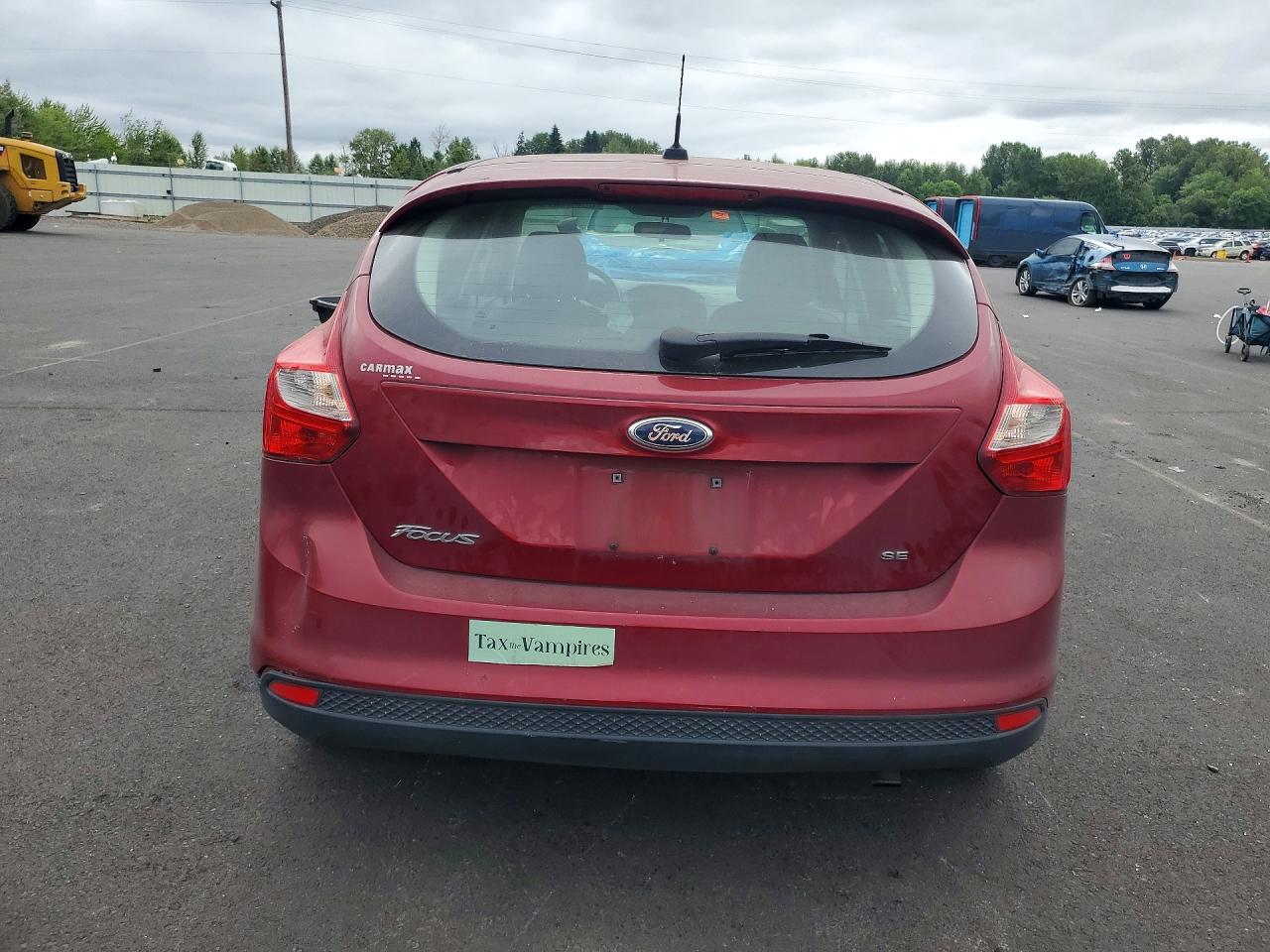 2013 Ford Focus Se Burgundy vin: 1FADP3K28DL184921