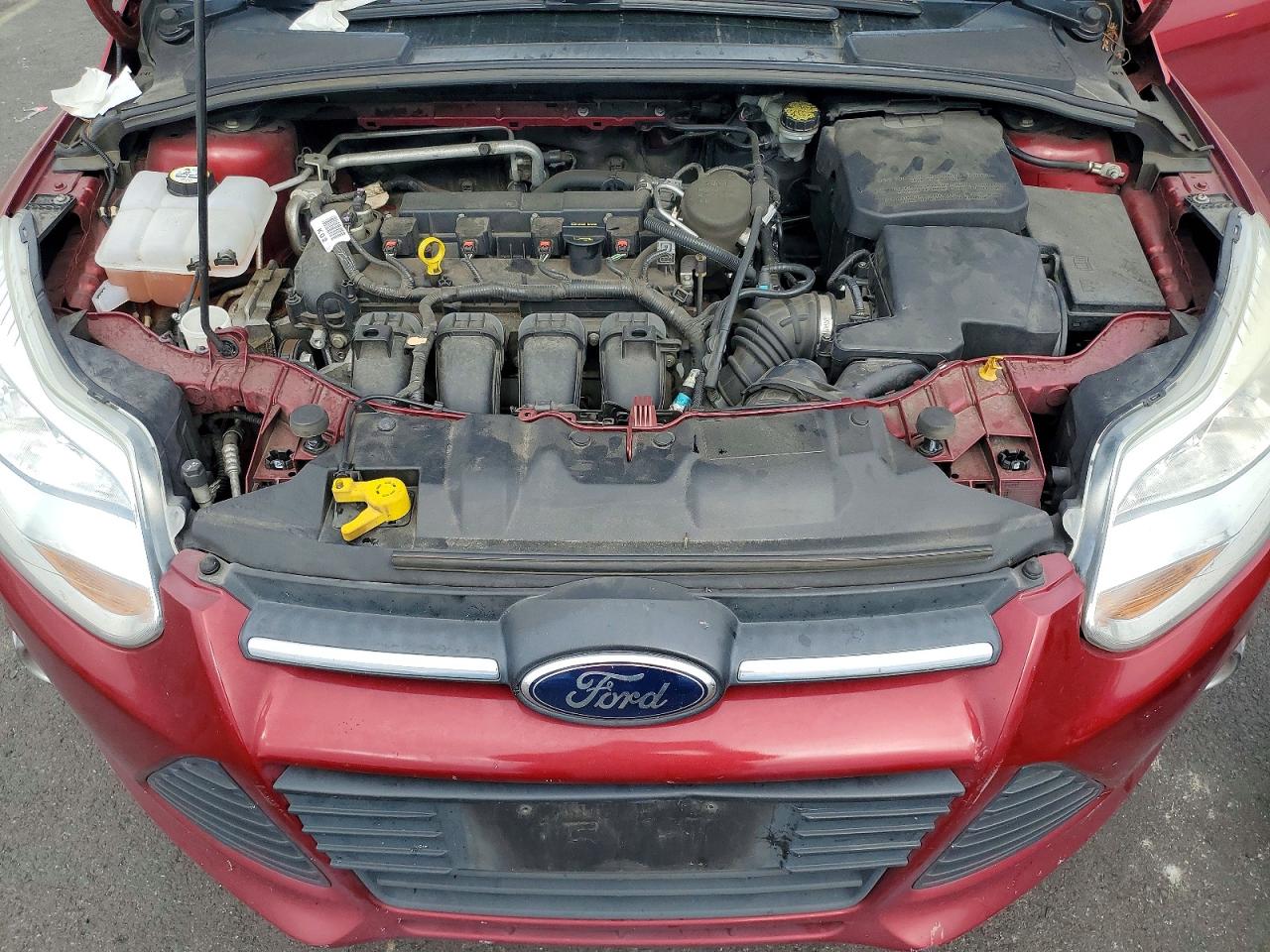 2013 Ford Focus Se Burgundy vin: 1FADP3K28DL184921