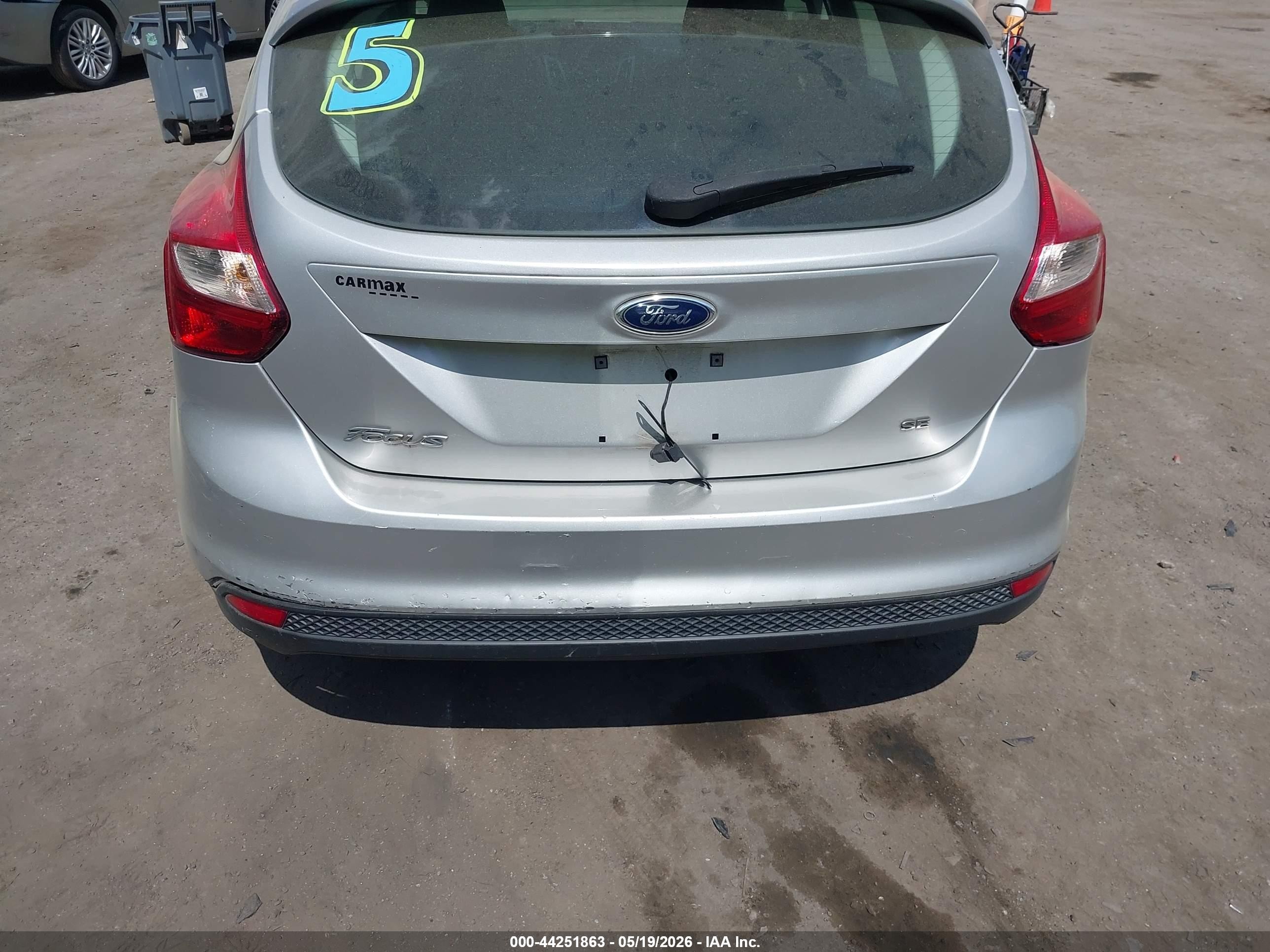 2013 Ford Focus Se Silver vin: 1FADP3K28DL187558