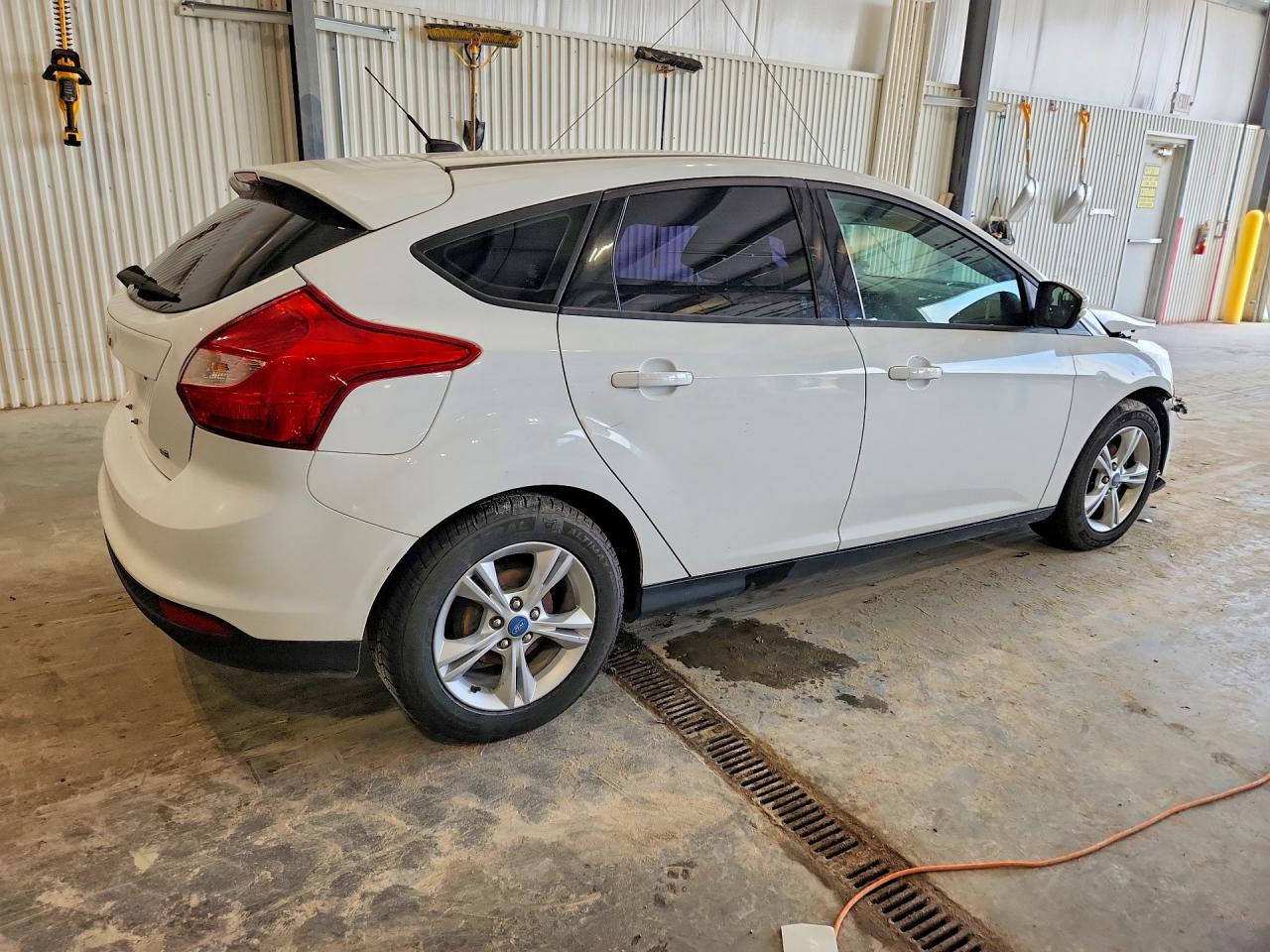 2013 Ford Focus Se White vin: 1FADP3K28DL222096