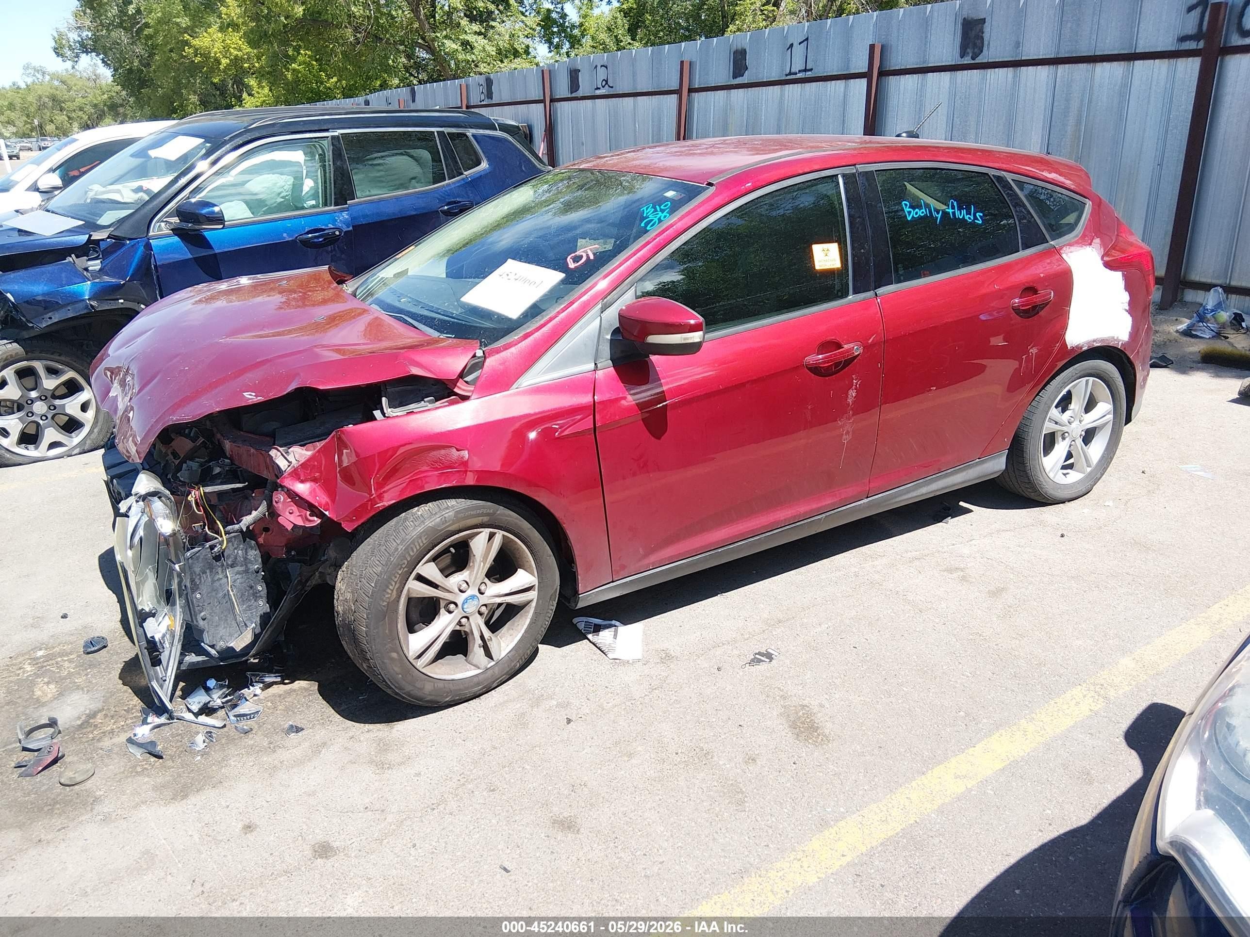 2013 Ford Focus Se Красный vin: 1FADP3K28DL222244