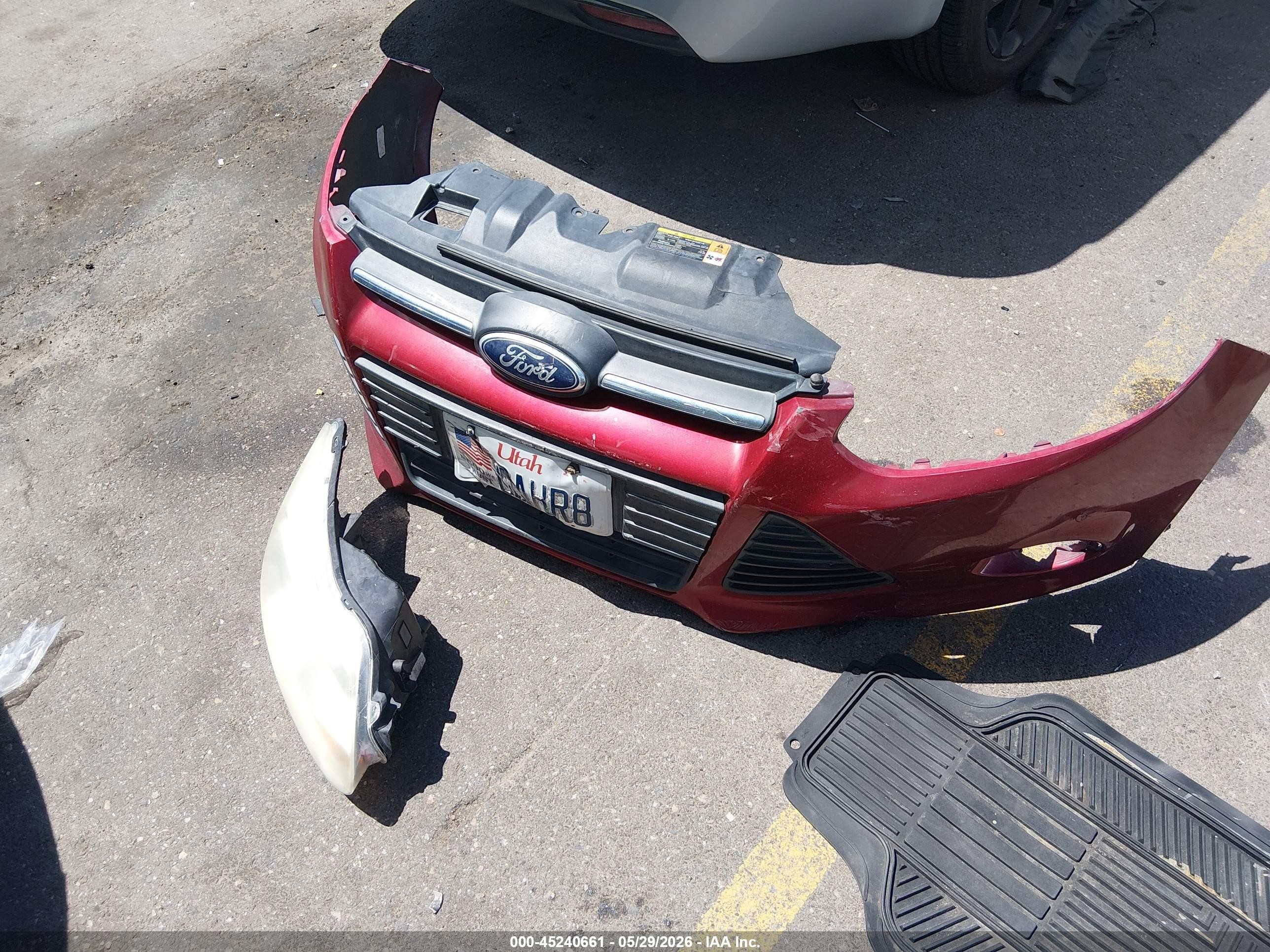 2013 Ford Focus Se Красный vin: 1FADP3K28DL222244