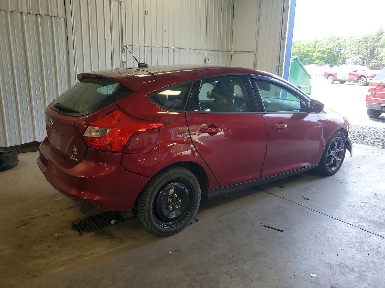2013 Ford Focus Se Red vin: 1FADP3K28DL231865