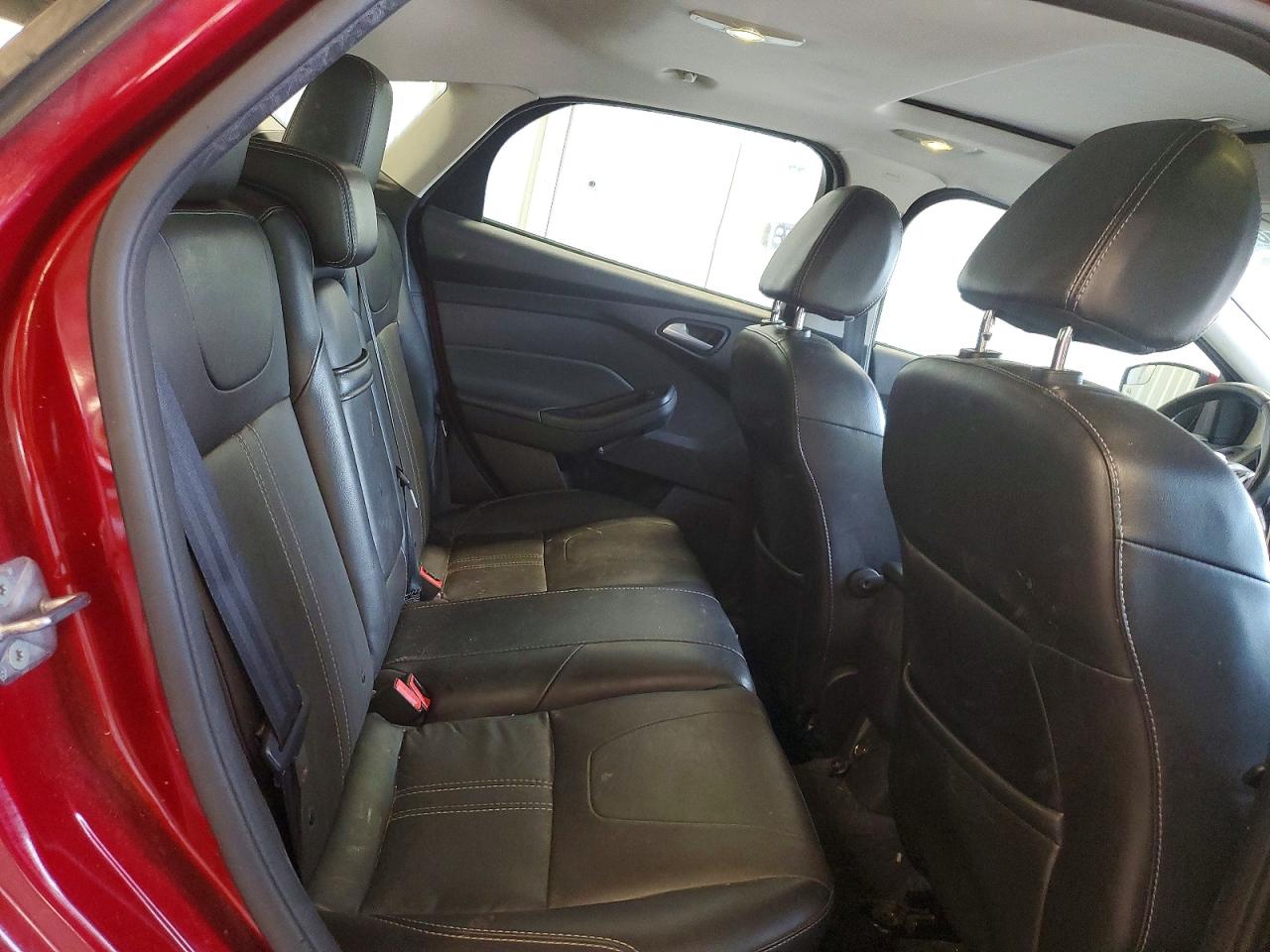 2013 Ford Focus Se Red vin: 1FADP3K28DL231865
