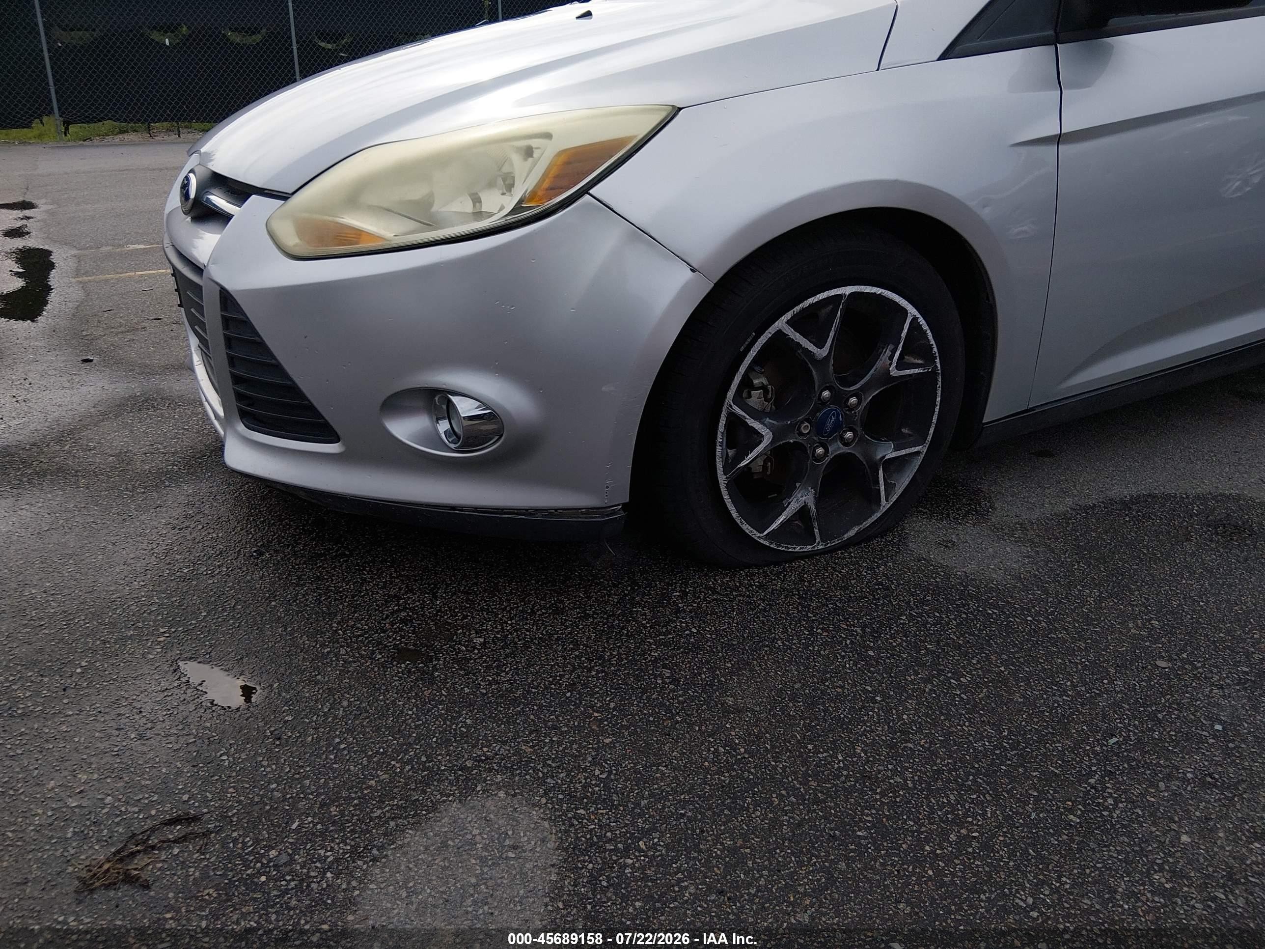 2013 Ford Focus Se Silver vin: 1FADP3K28DL275056