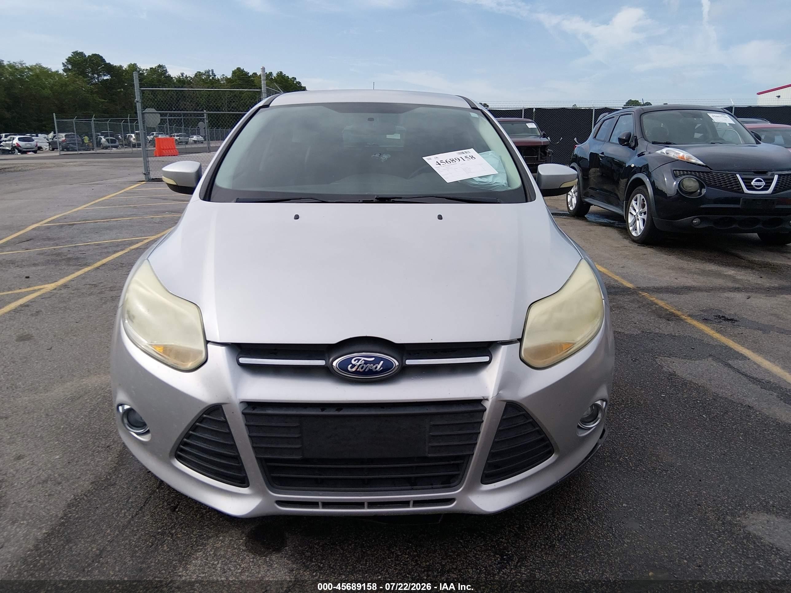 2013 Ford Focus Se Silver vin: 1FADP3K28DL275056