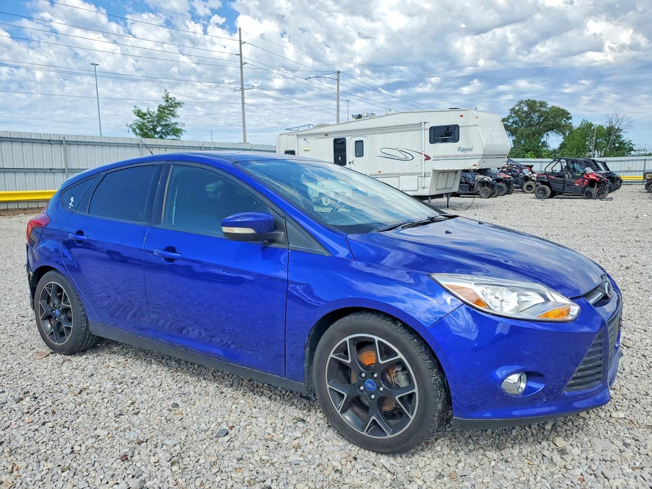 2013 Ford Focus Se Blue vin: 1FADP3K28DL284436