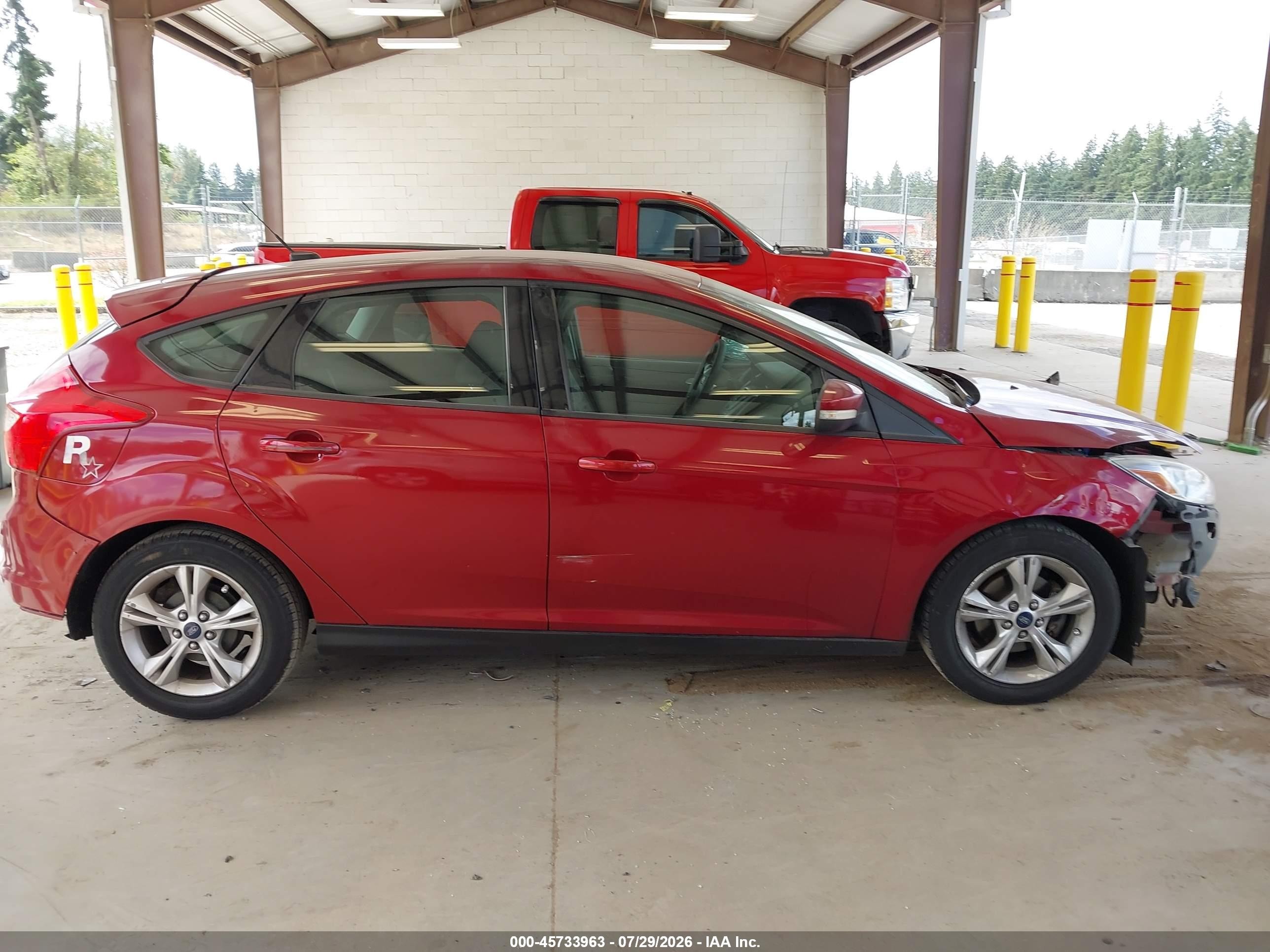 2013 Ford Focus Se Red vin: 1FADP3K28DL301719