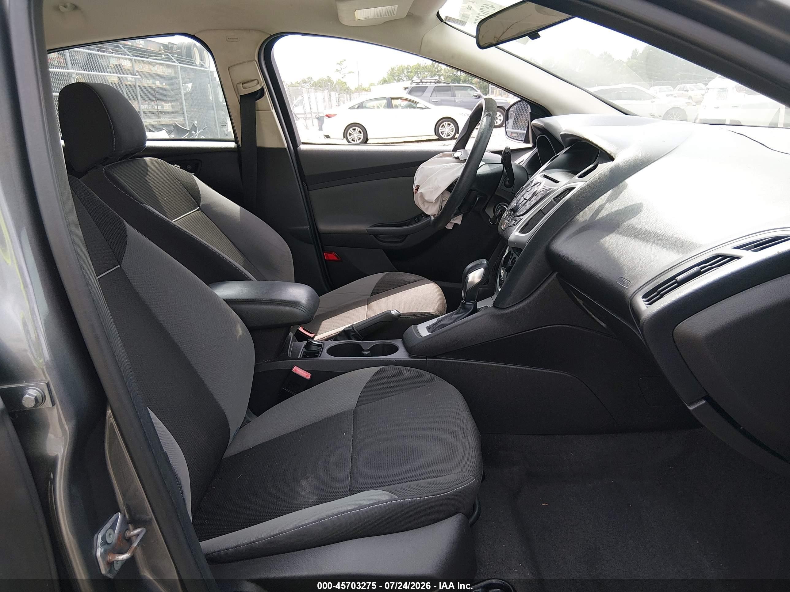 2013 Ford Focus Se Gray vin: 1FADP3K28DL338463